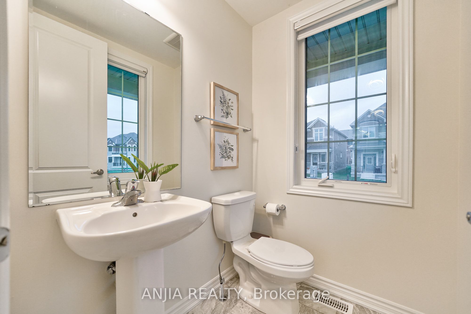 262 Beaverbrae Drive