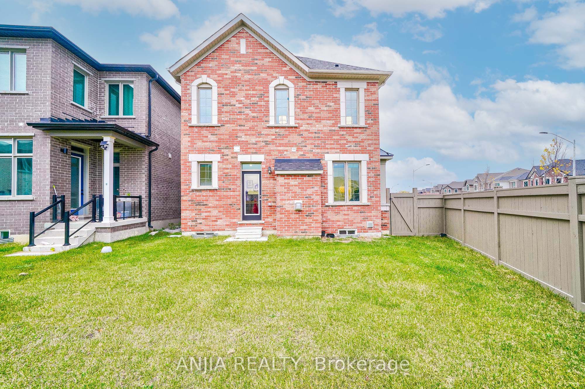 262 Beaverbrae Drive