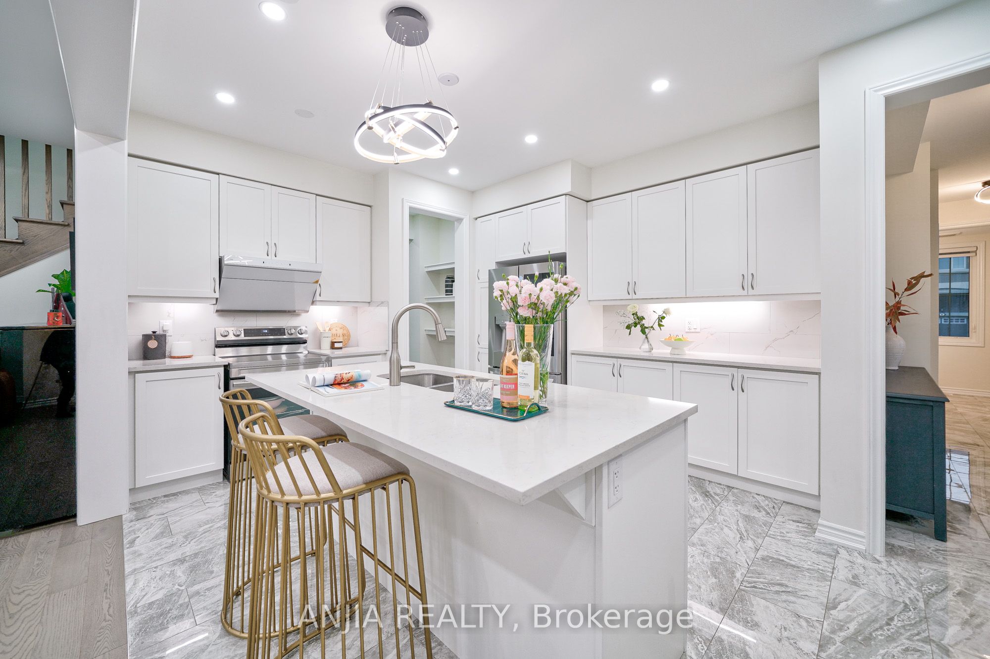 262 Beaverbrae Drive