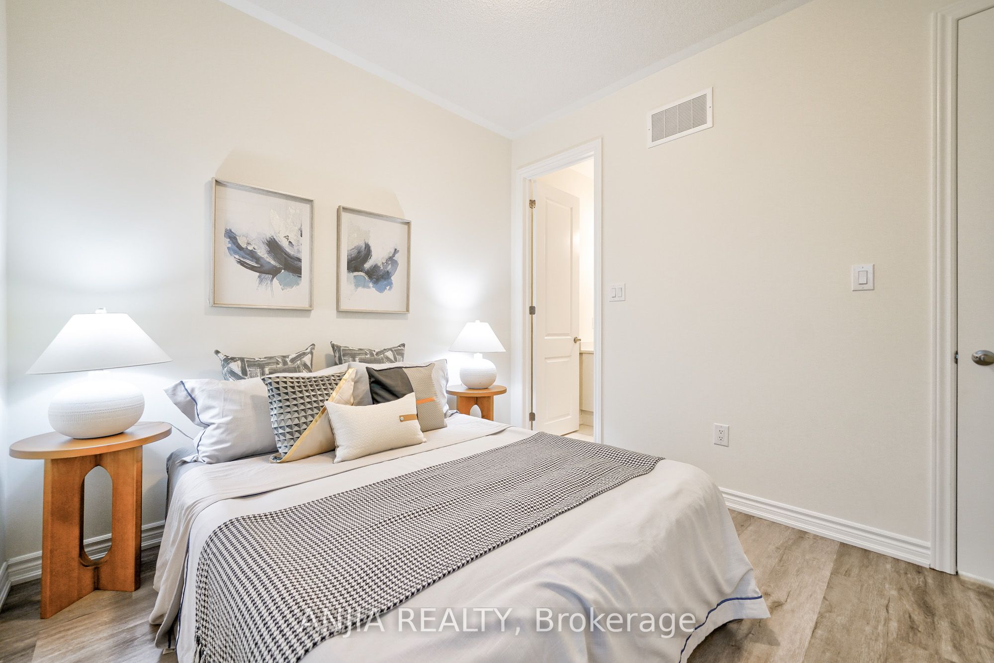 262 Beaverbrae Drive