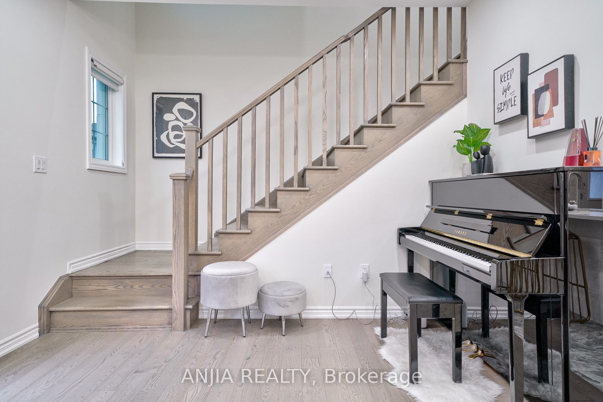 262 Beaverbrae Drive
