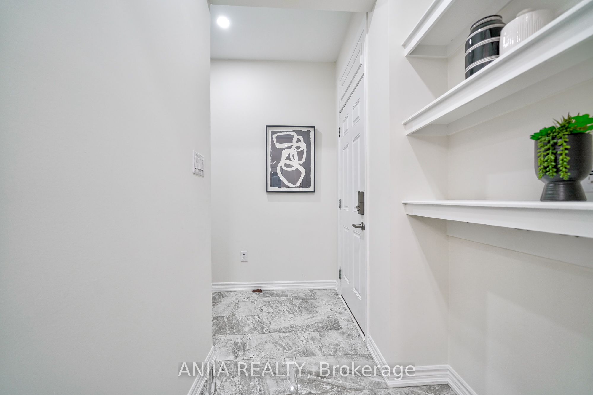 262 Beaverbrae Drive