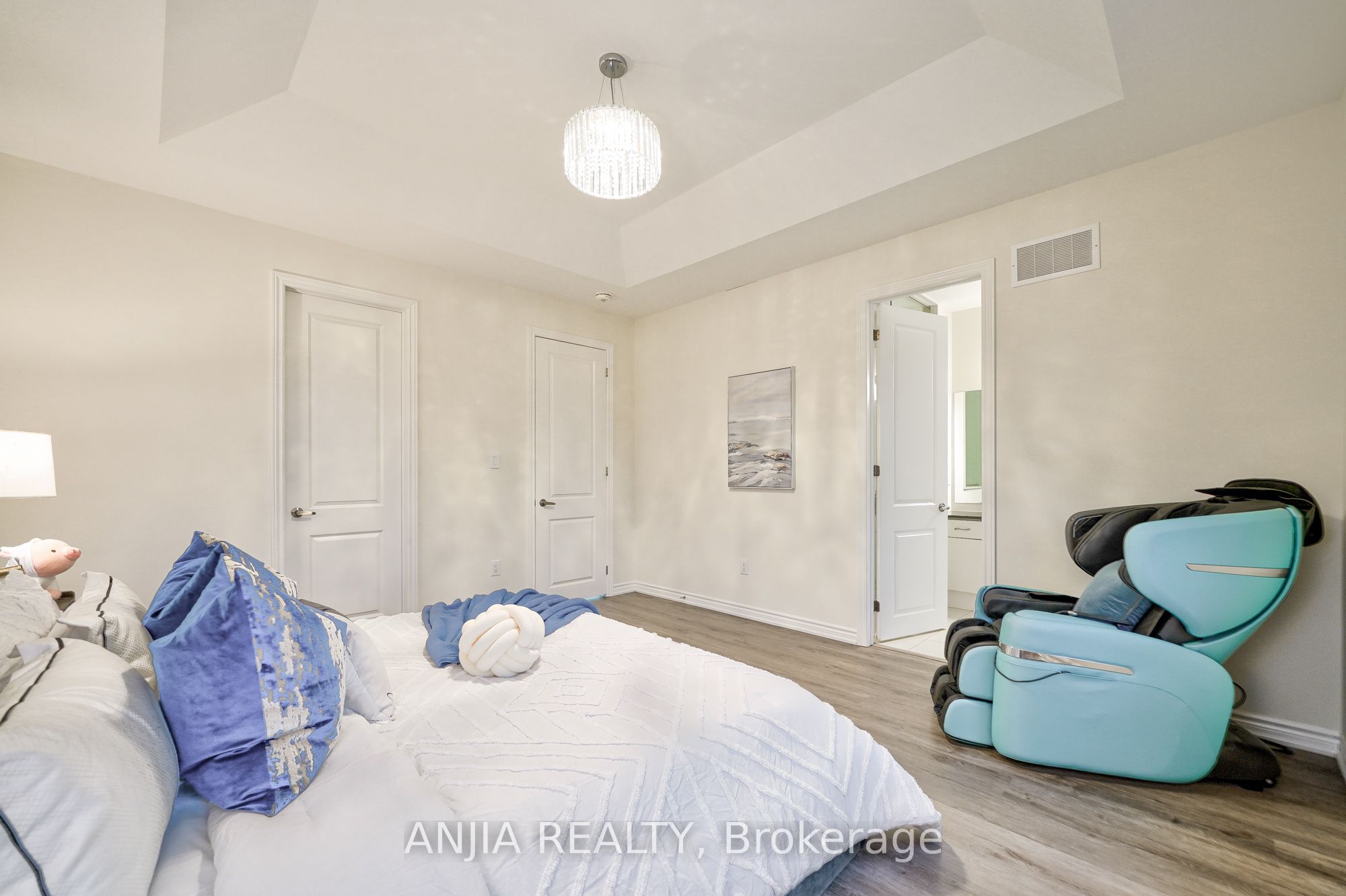 262 Beaverbrae Drive