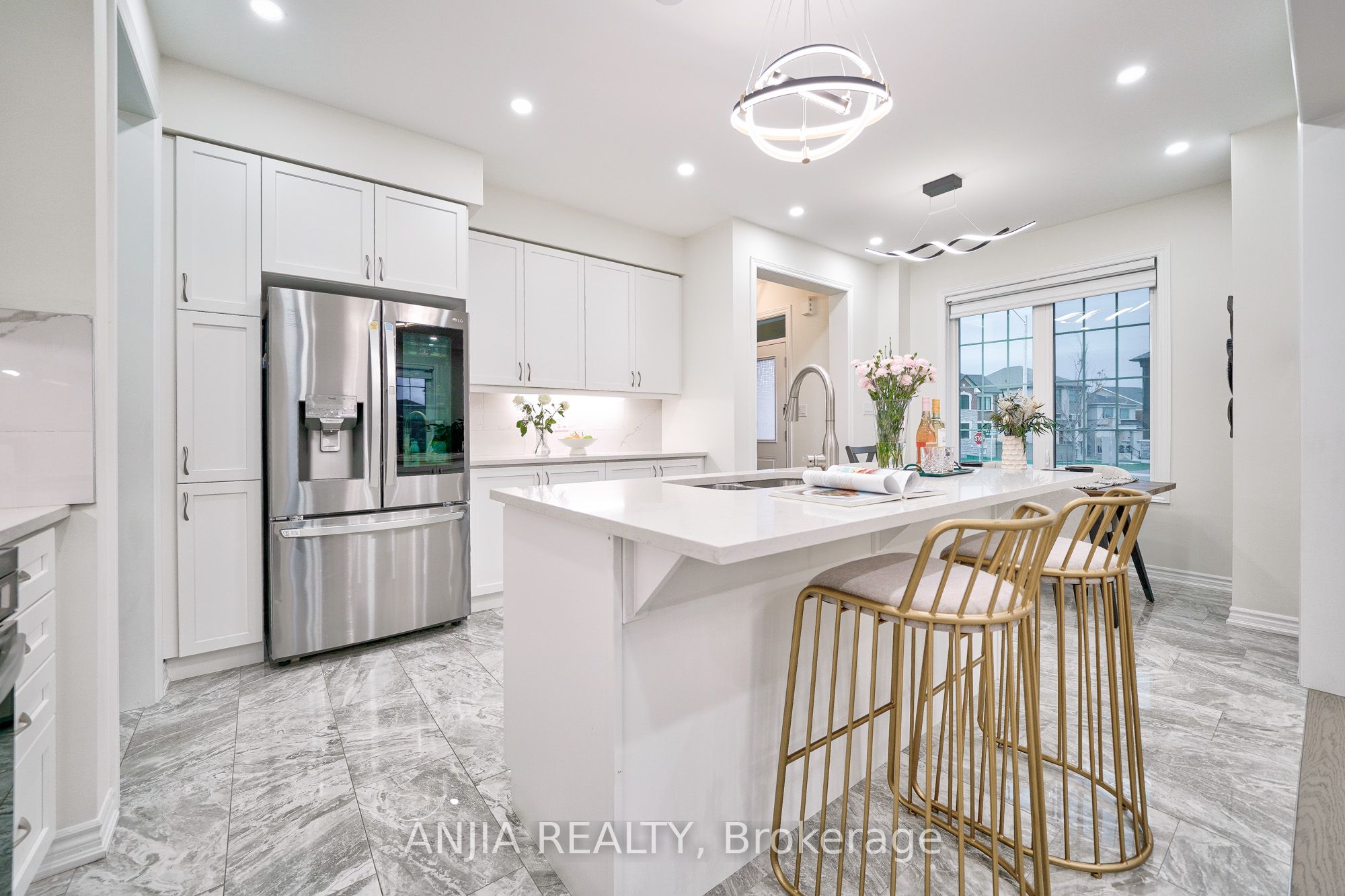 262 Beaverbrae Drive