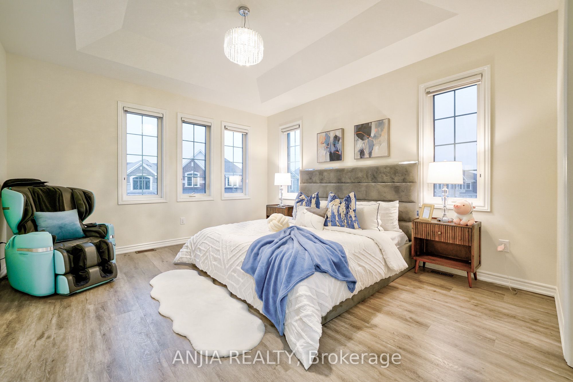 262 Beaverbrae Drive
