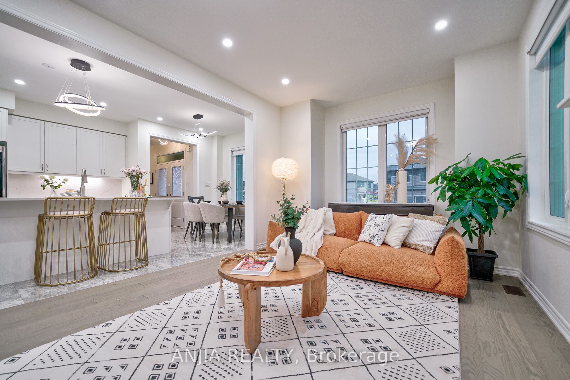 262 Beaverbrae Drive