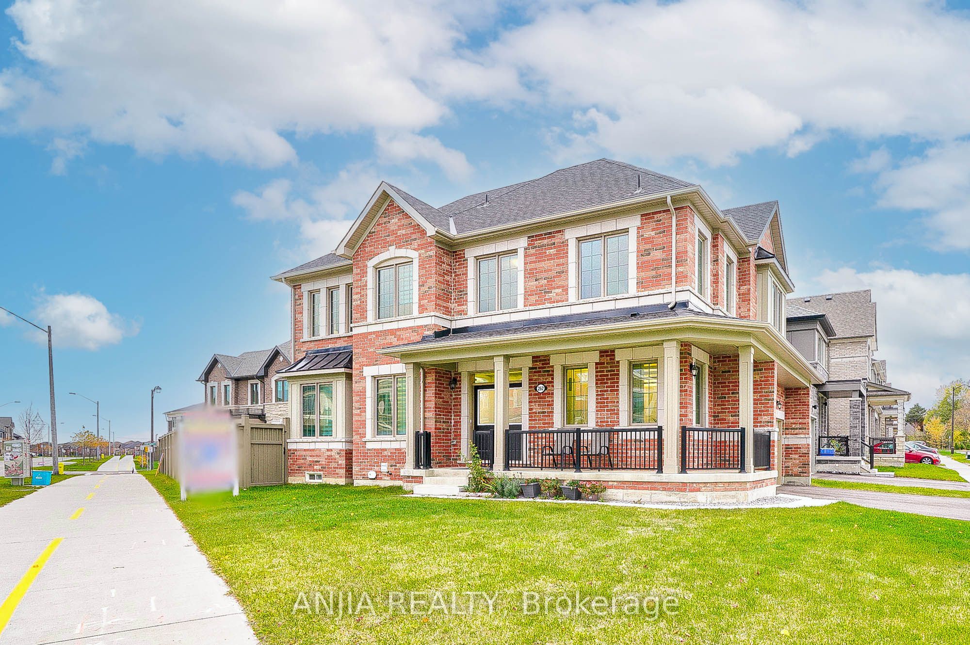262 Beaverbrae Drive