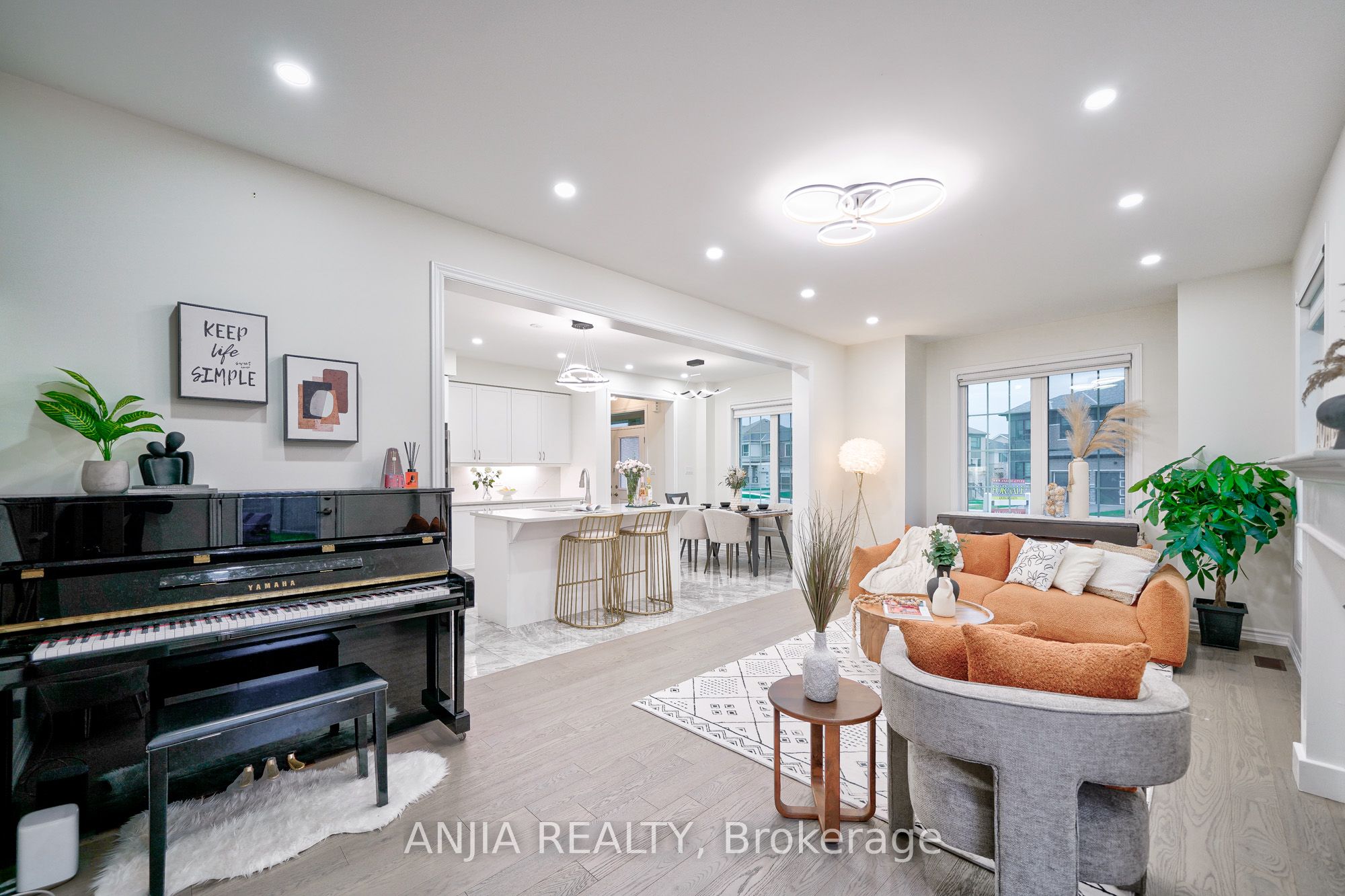 262 Beaverbrae Drive