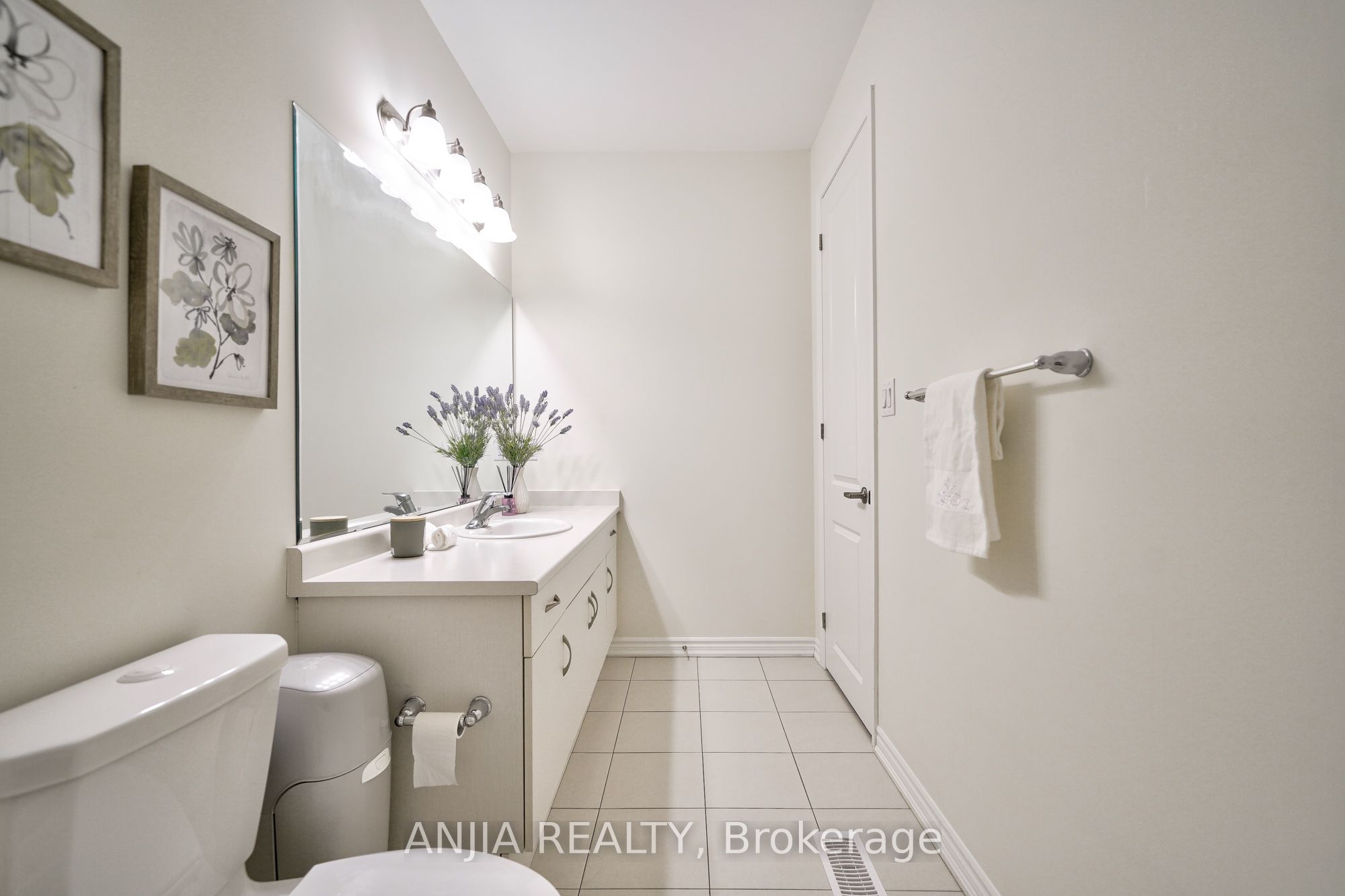 262 Beaverbrae Drive