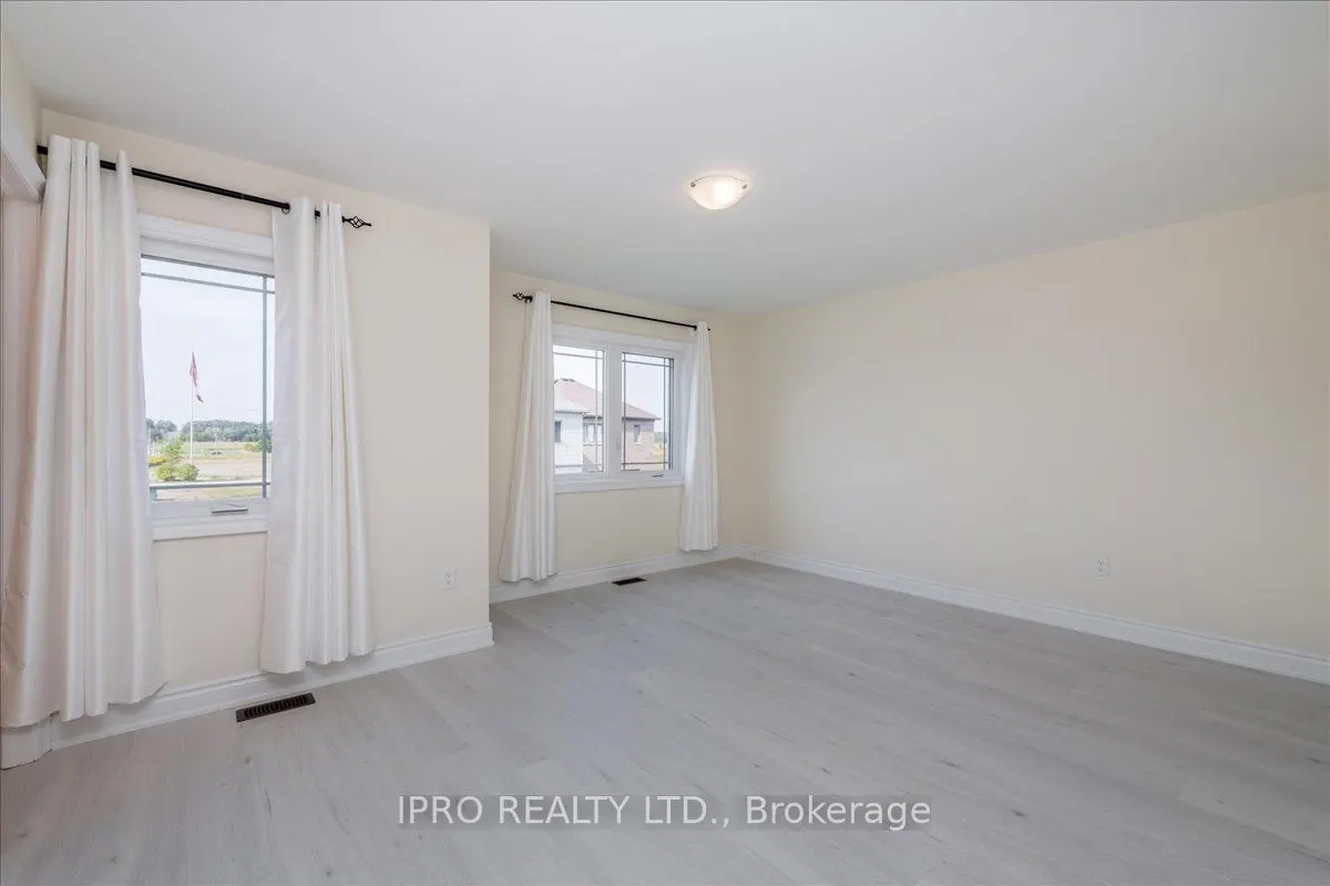 78 Lorne Thomas Place