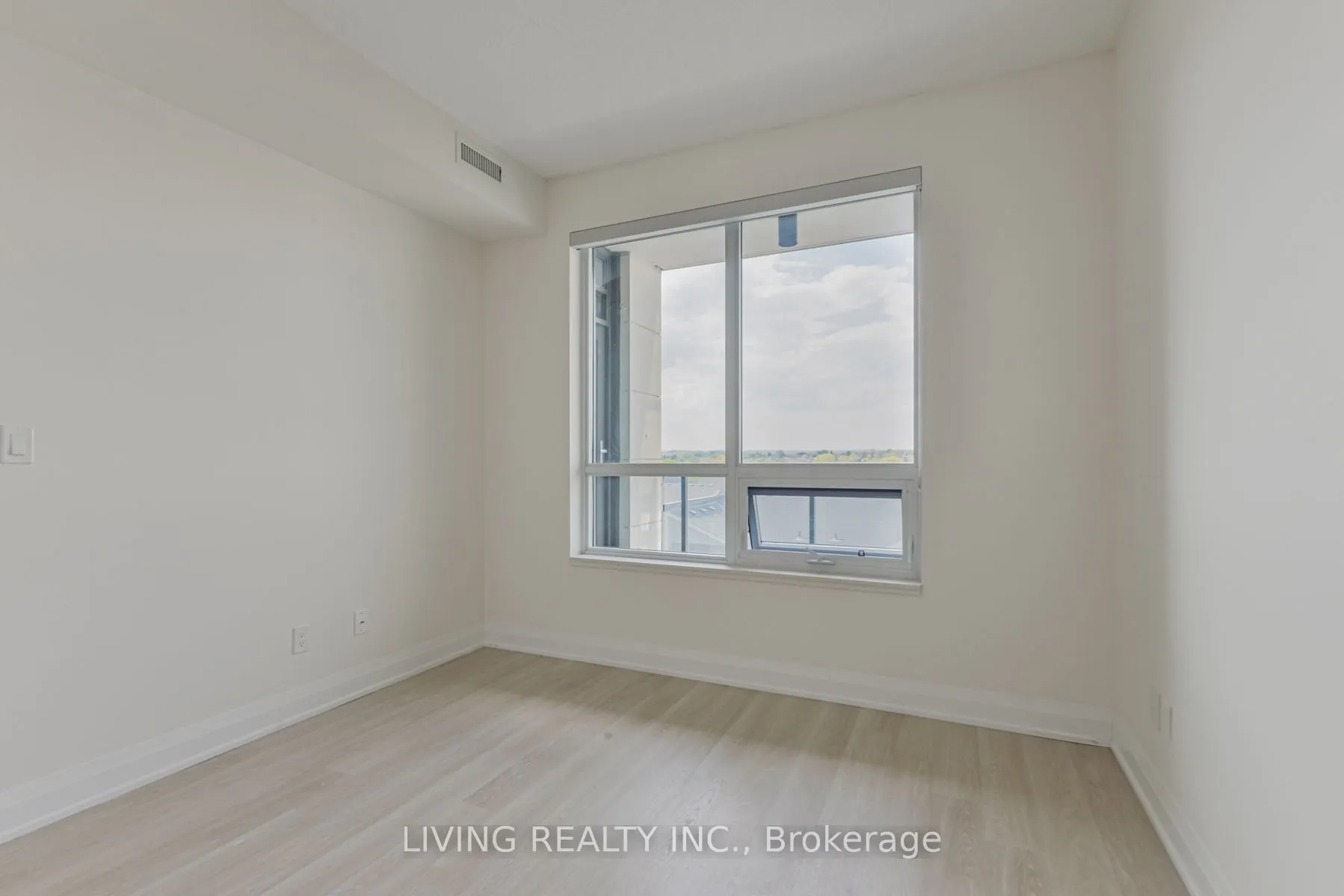 398 Highway 7 Road E, #601