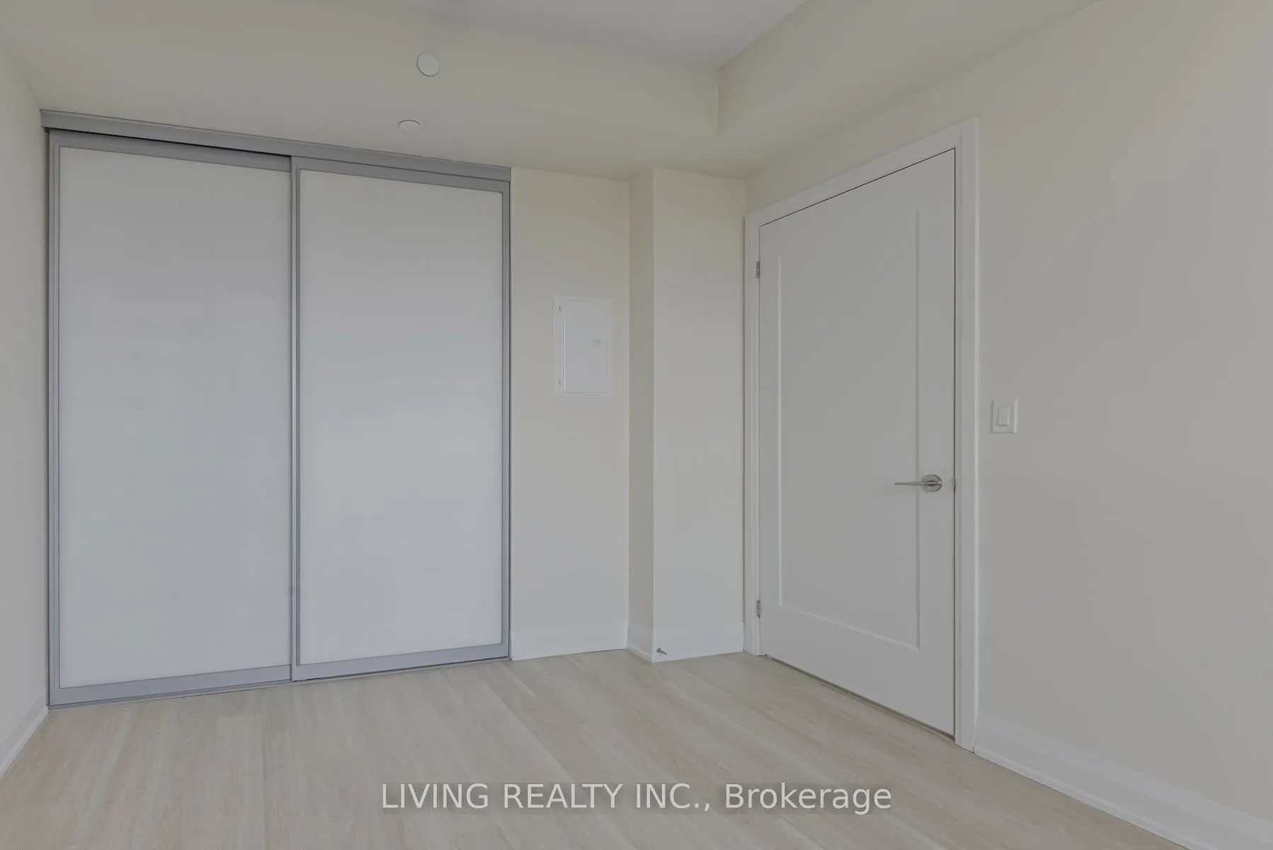 398 Highway 7 Road E, #601