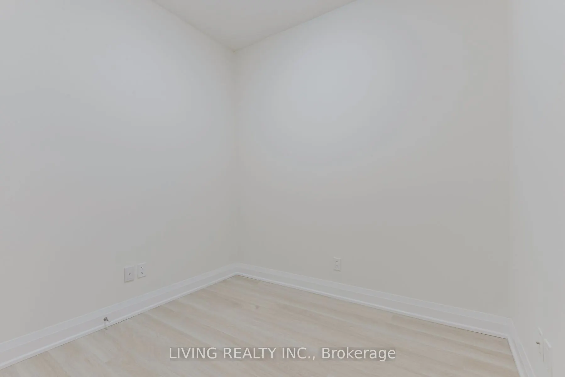 398 Highway 7 Road E, #601