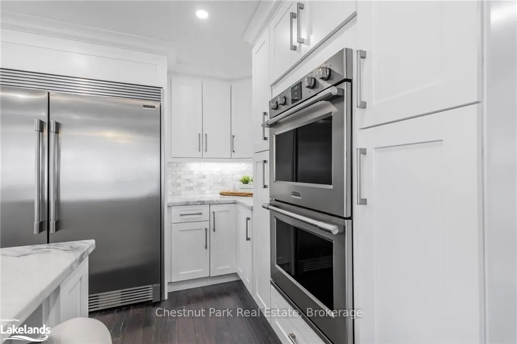 1814 QUANTZ Crescent