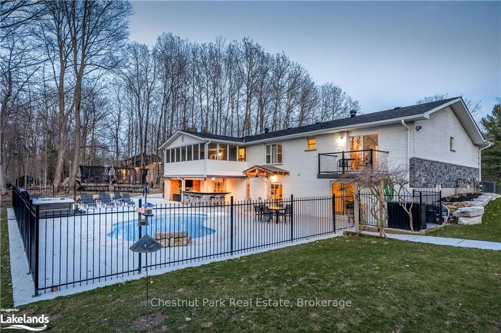 1814 QUANTZ Crescent