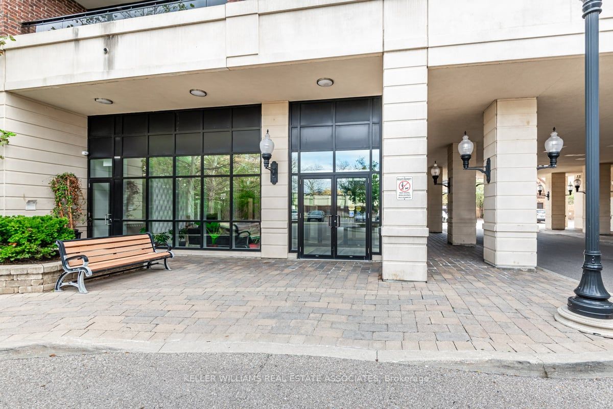 2396 Major Mackenzie Drive, #210