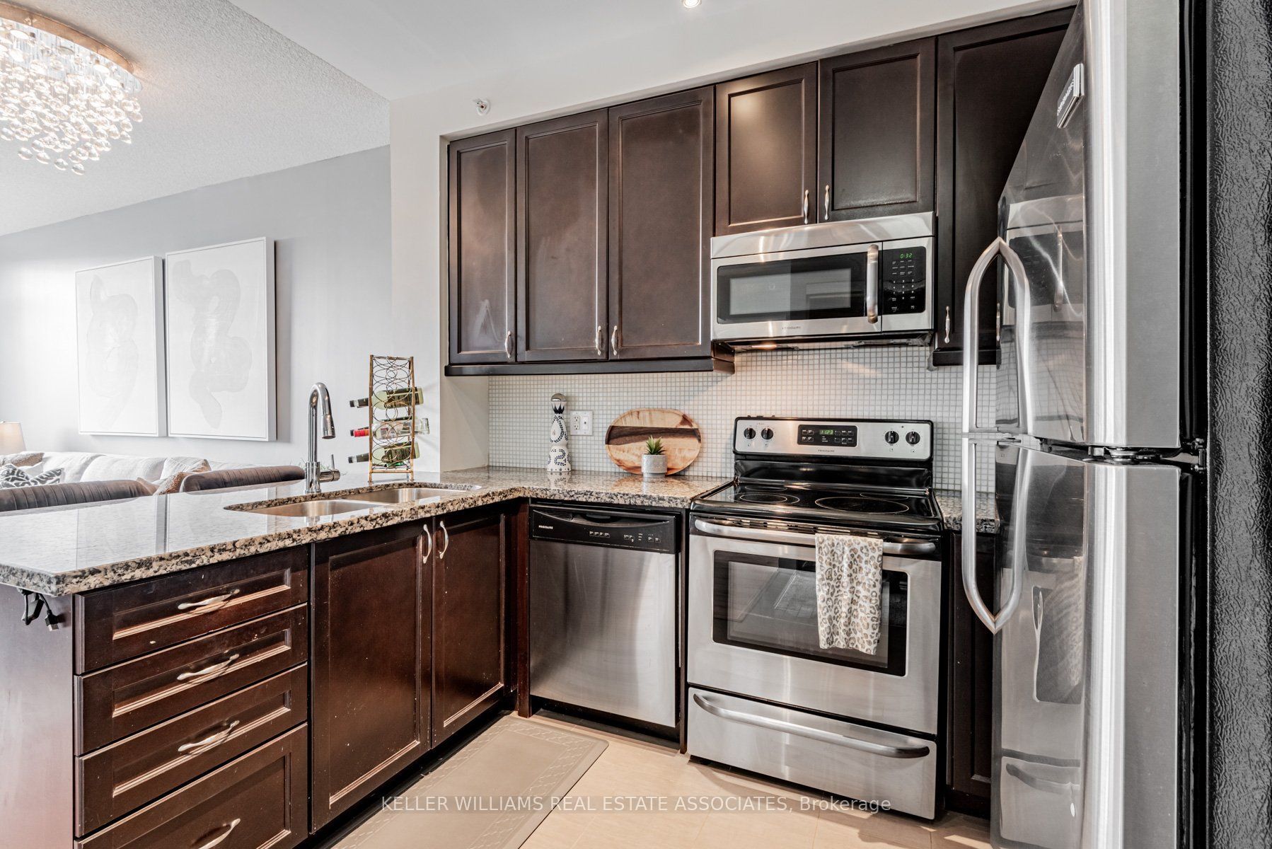 2396 Major Mackenzie Drive, #210