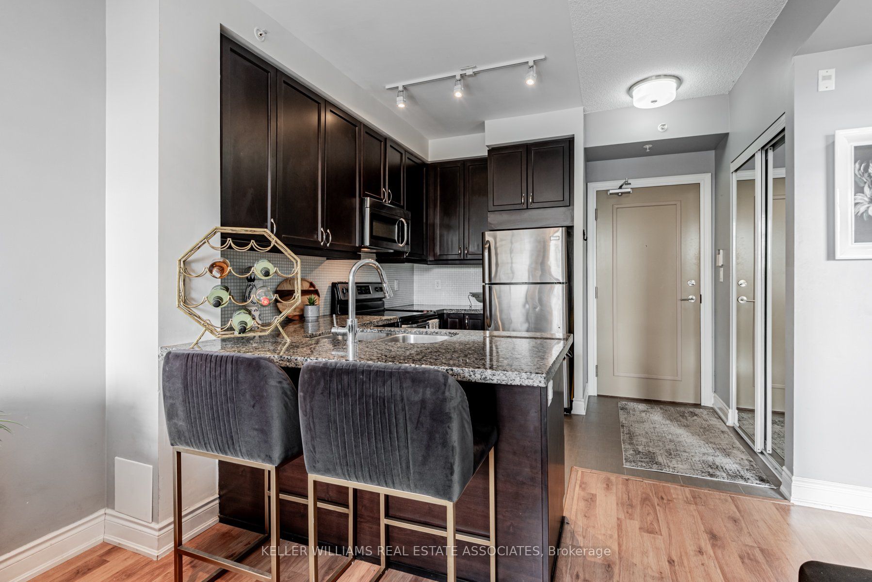 2396 Major Mackenzie Drive, #210