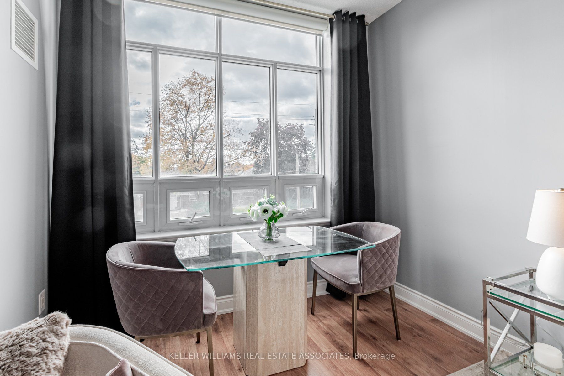 2396 Major Mackenzie Drive, #210