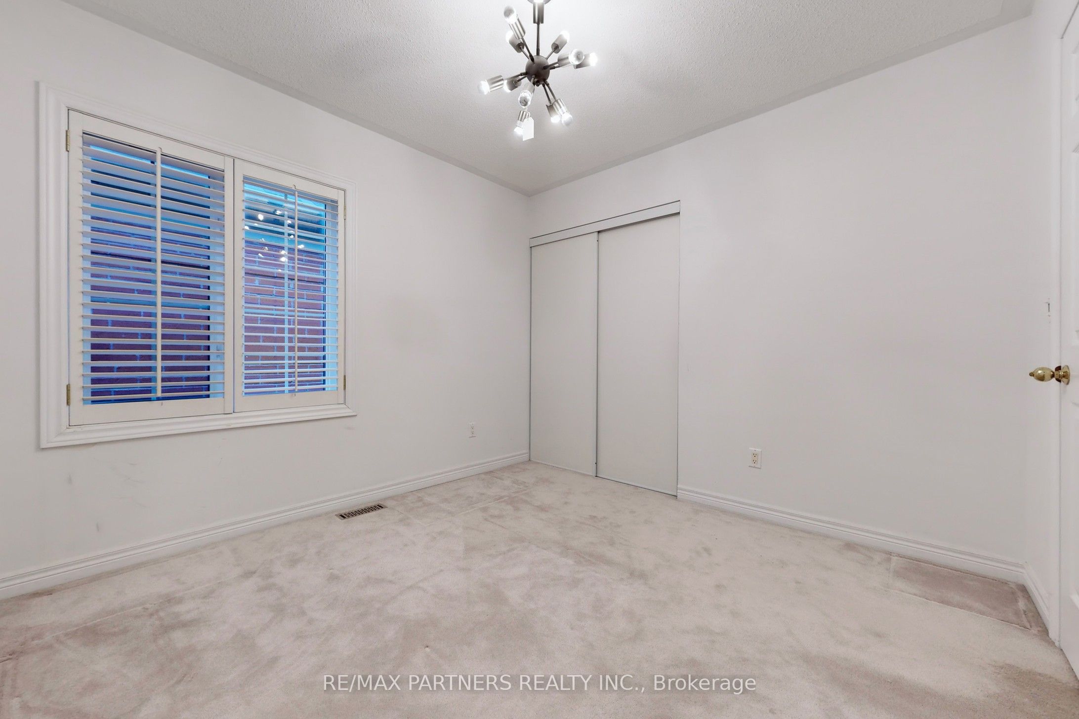 25 Crispin Court