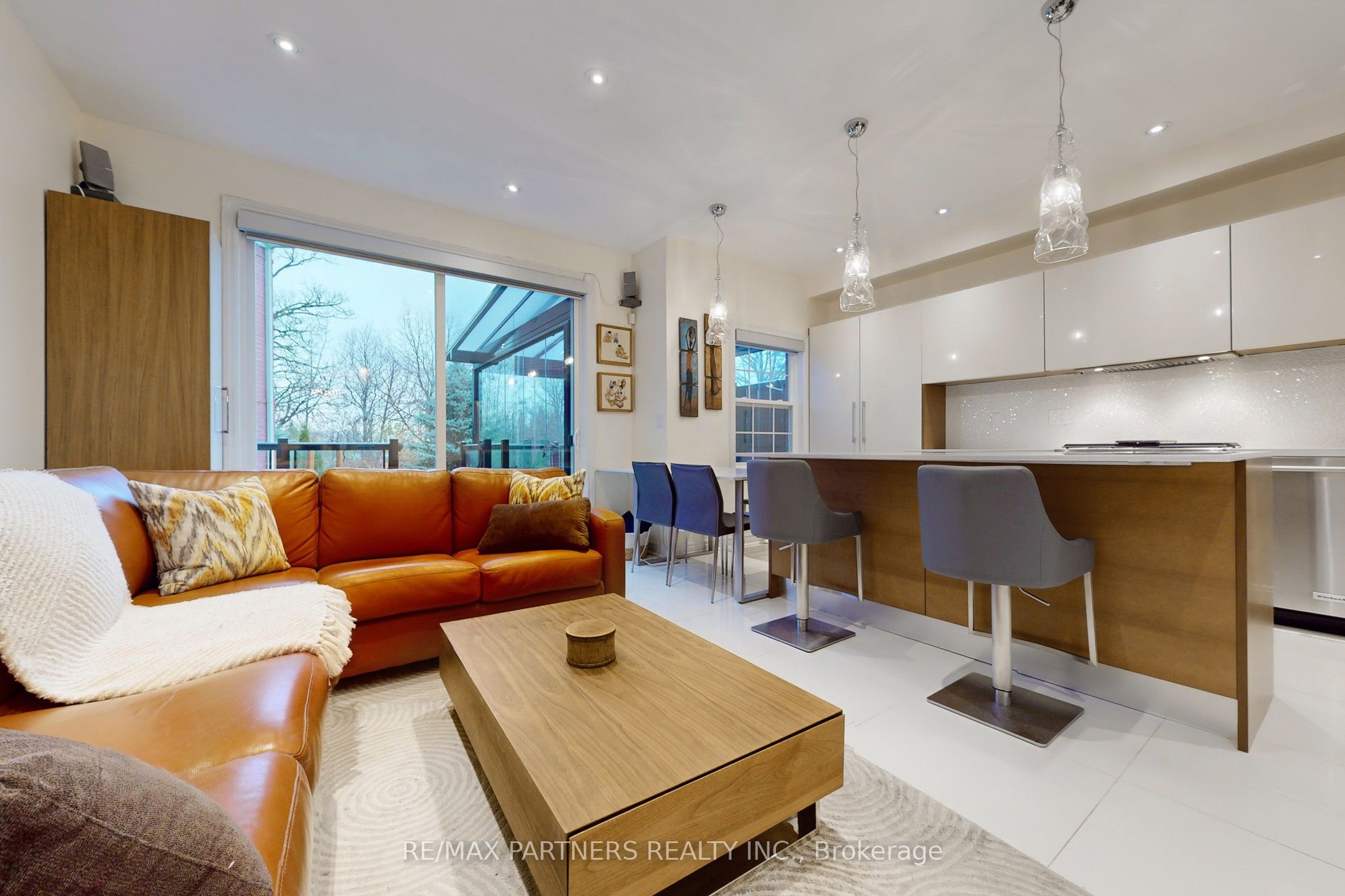25 Crispin Court