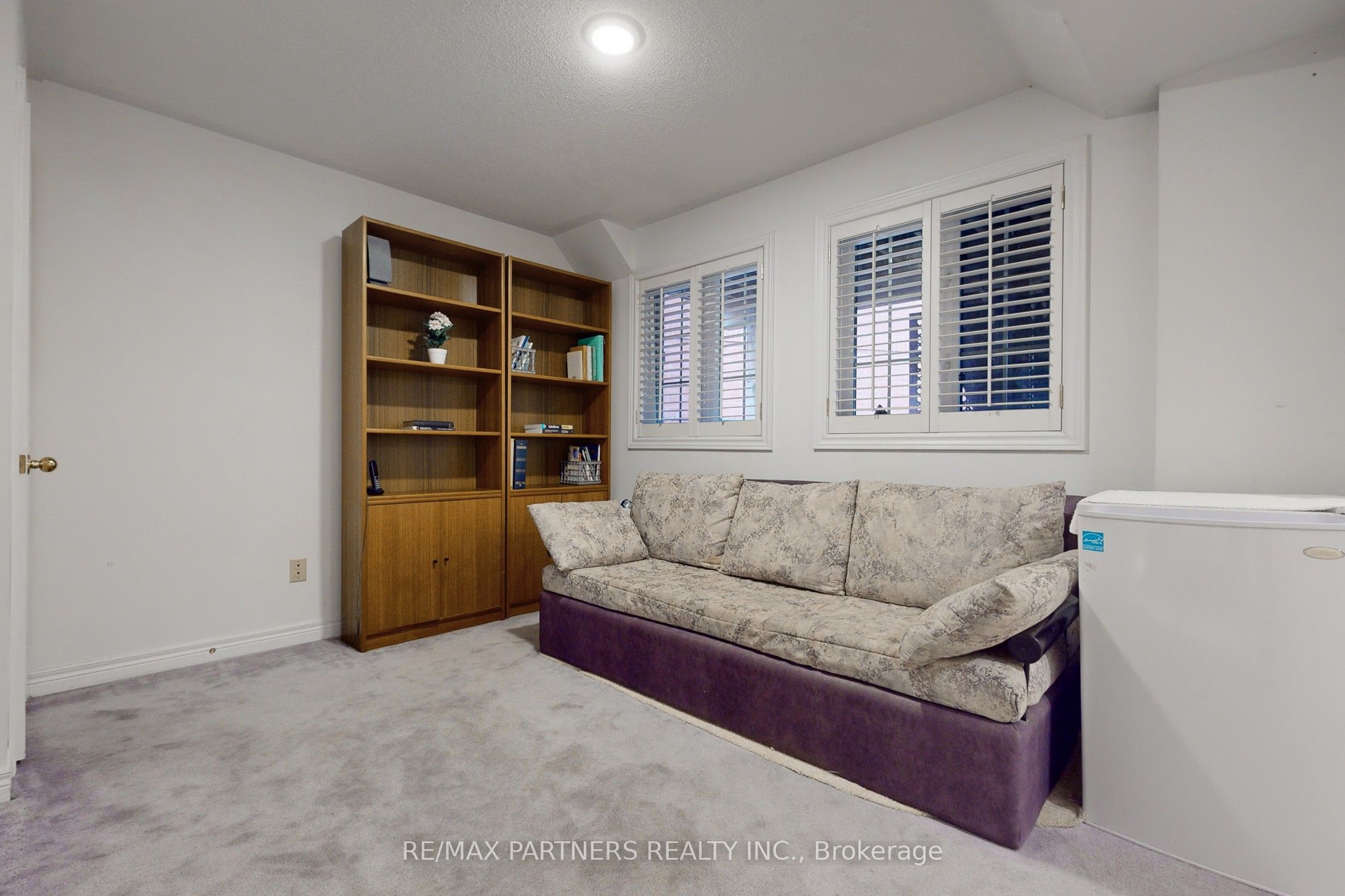 25 Crispin Court