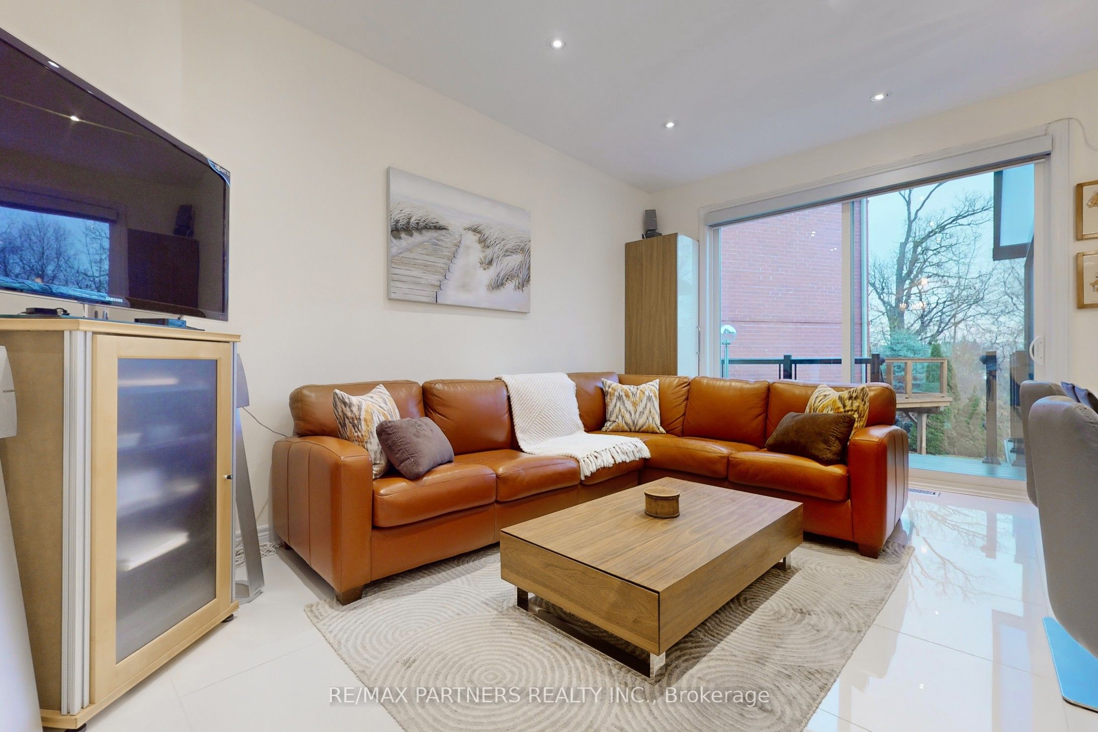 25 Crispin Court