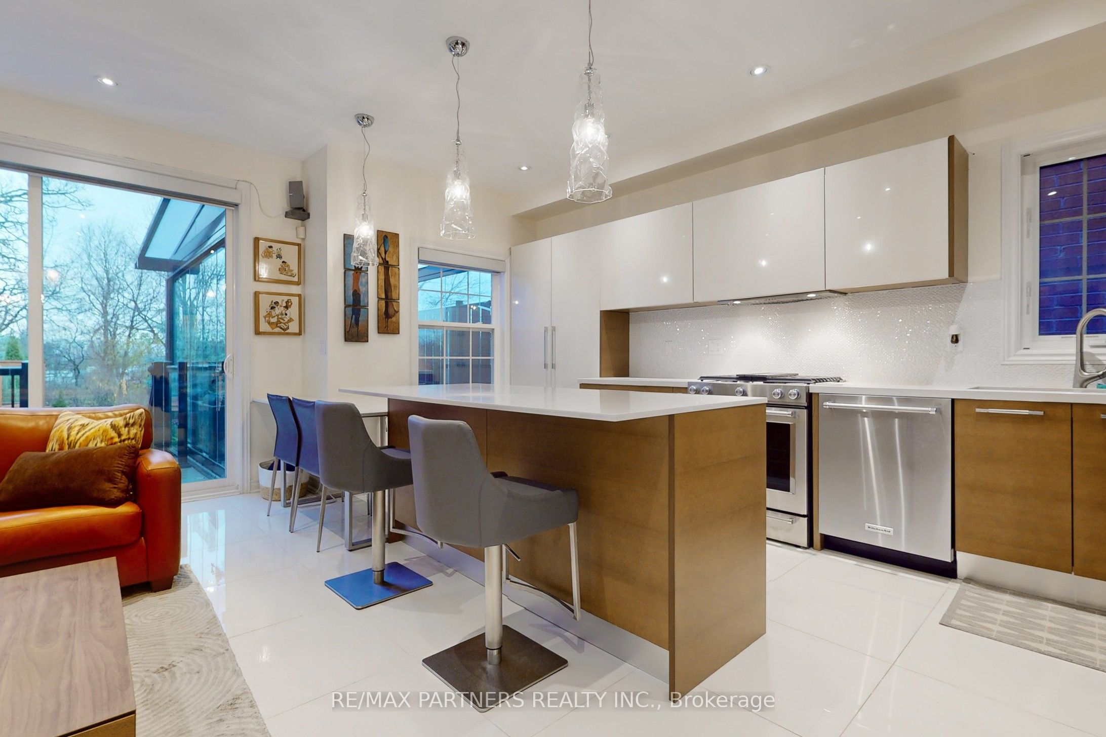 25 Crispin Court