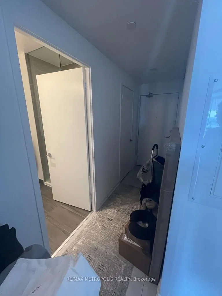 5 Buttermill Avenue, #PH08