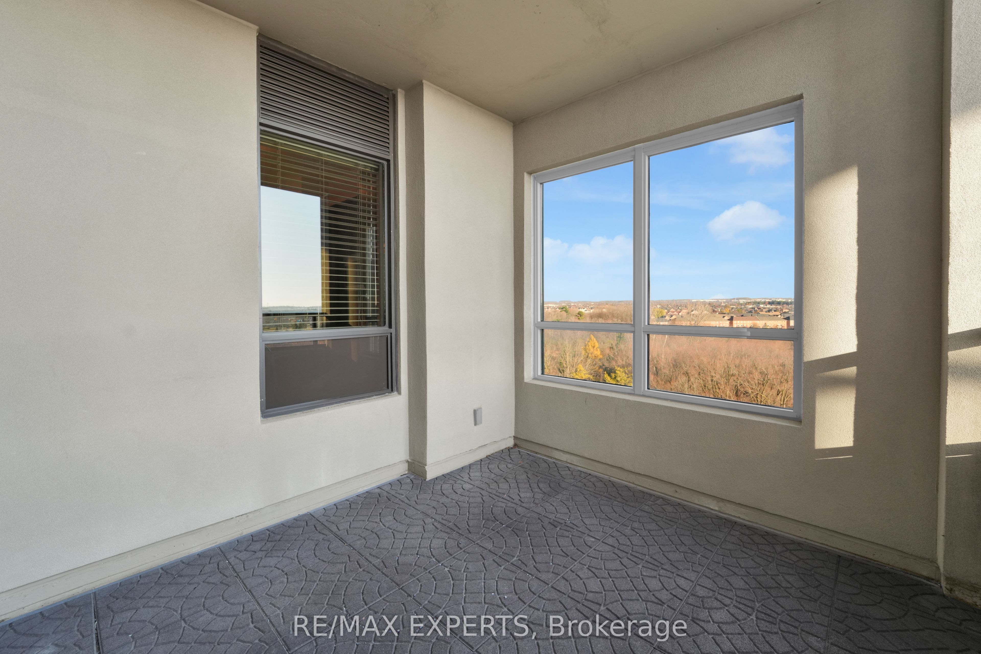 9255 Jane Street, #805