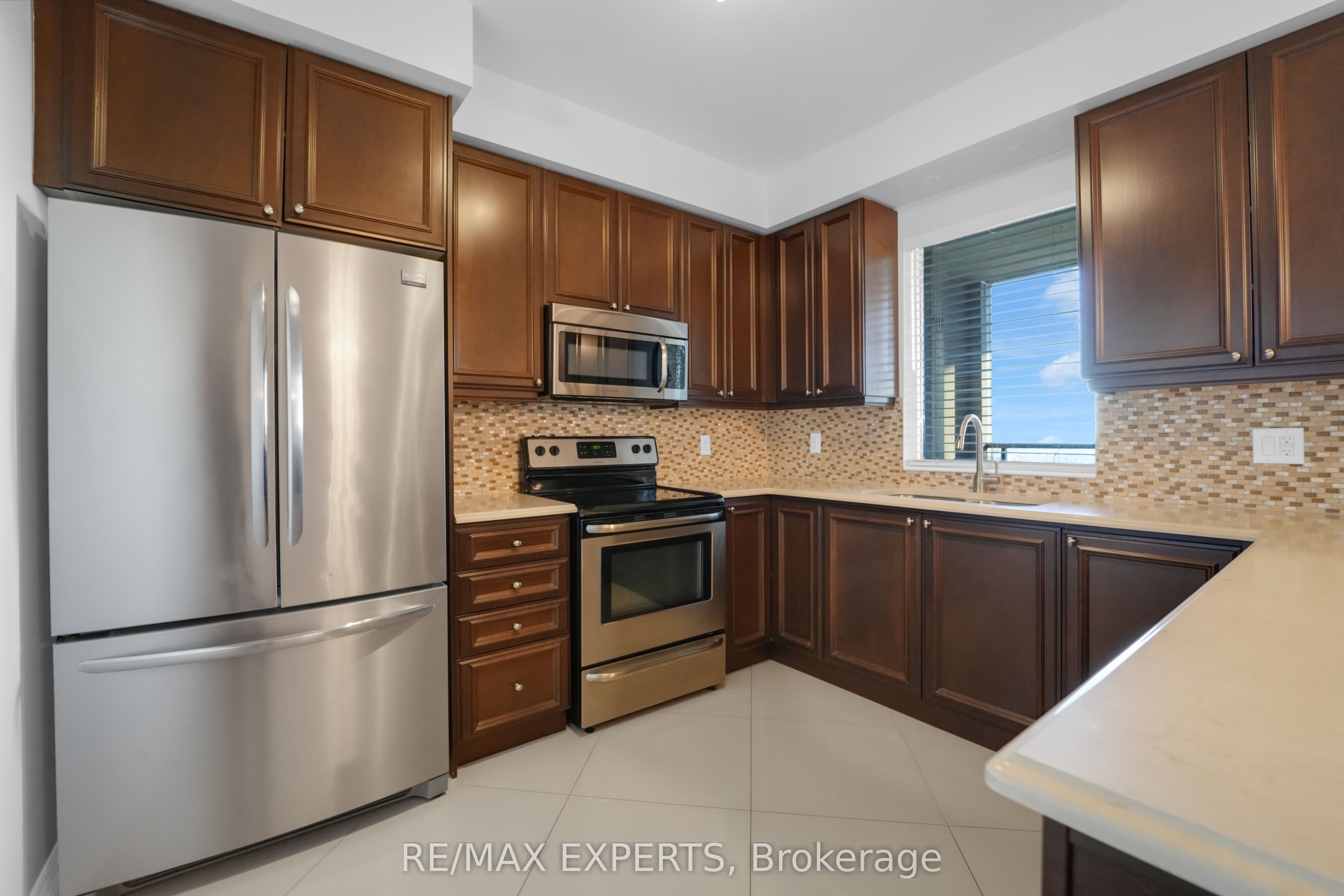 9255 Jane Street, #805
