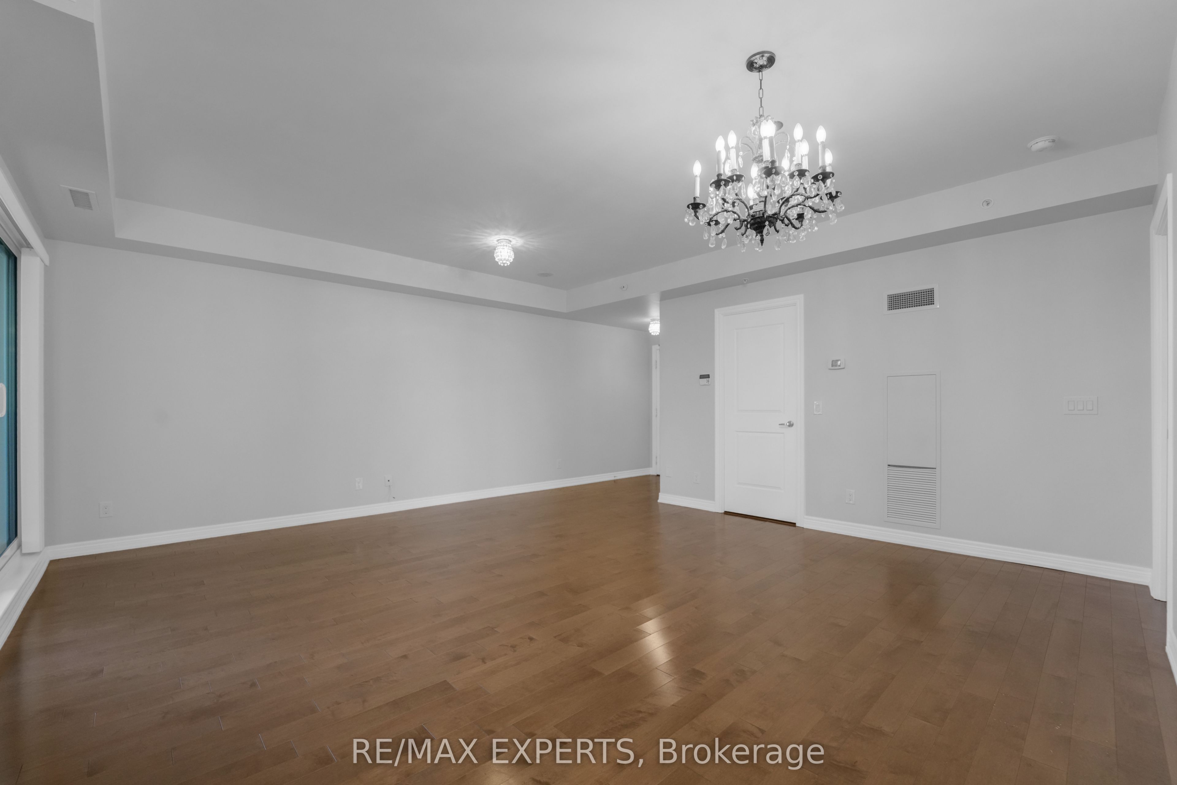 9255 Jane Street, #805