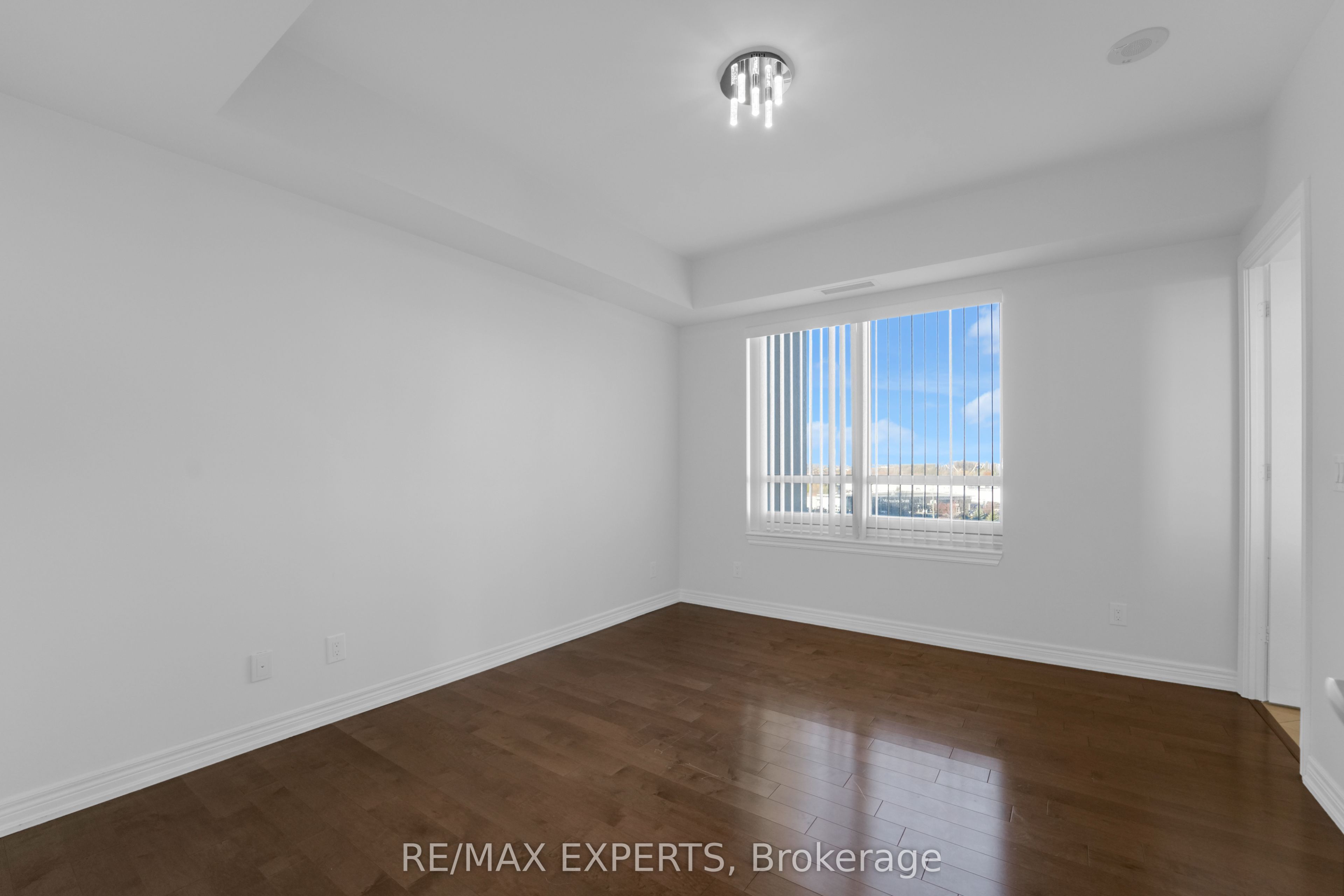 9255 Jane Street, #805