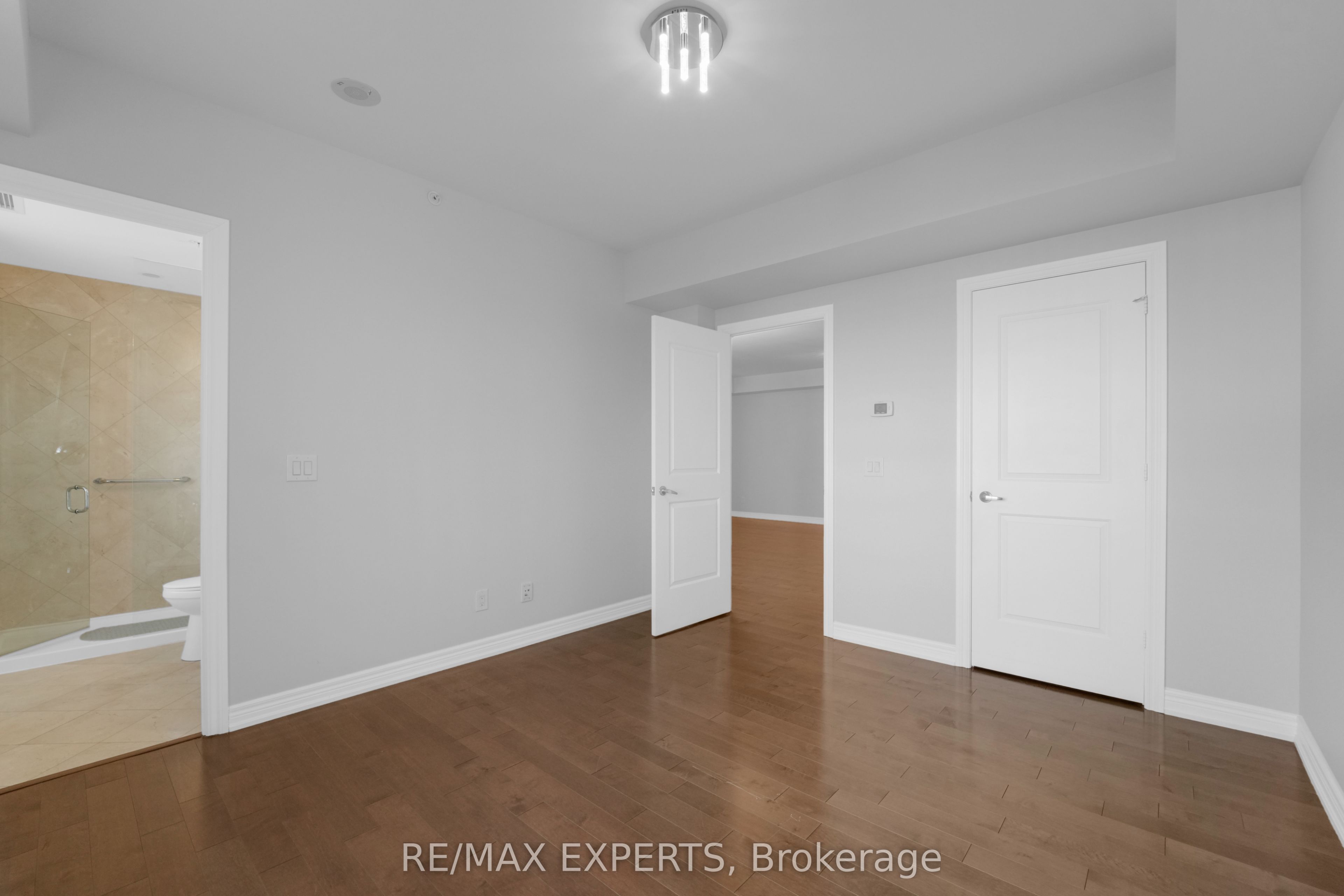 9255 Jane Street, #805
