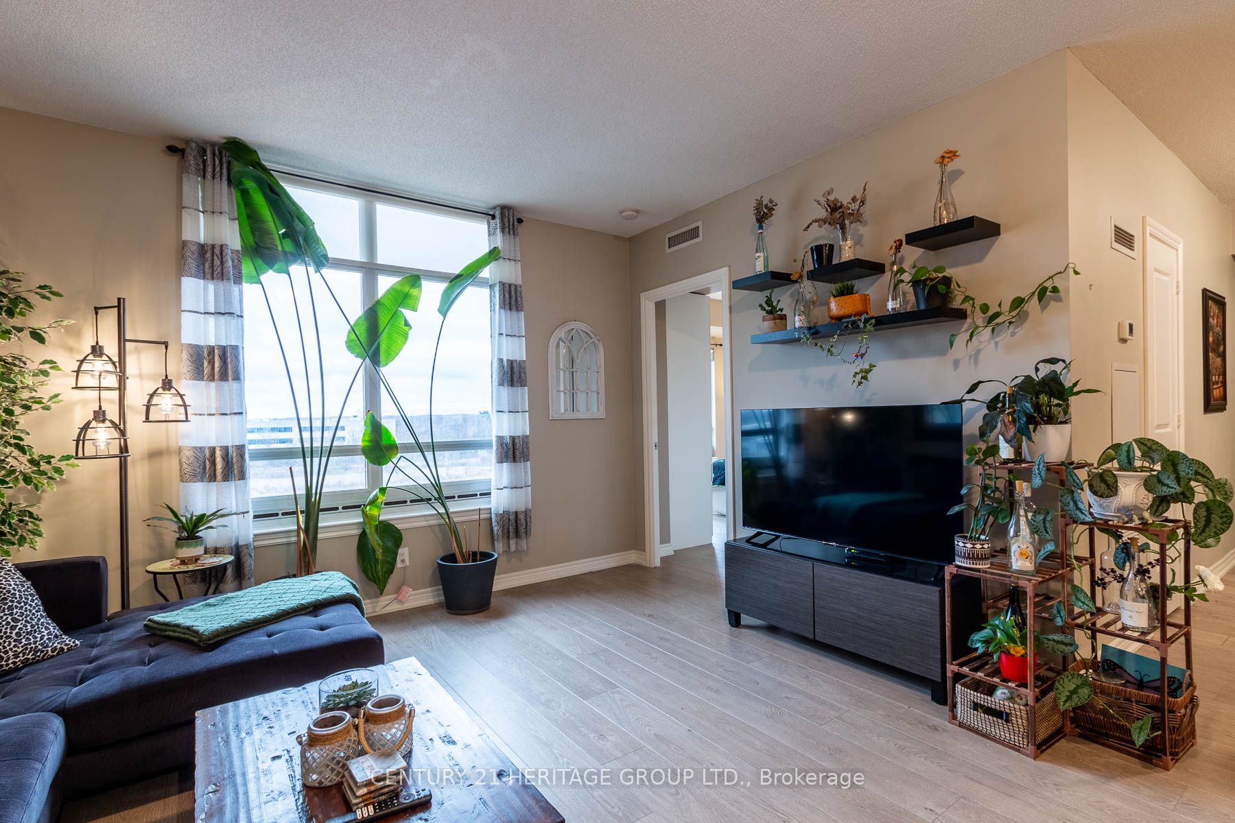 9245 Jane Street, #615