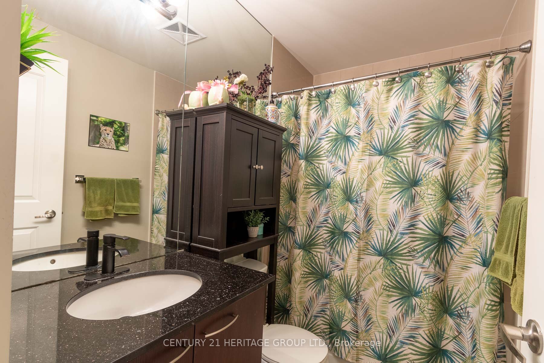 9245 Jane Street, #615