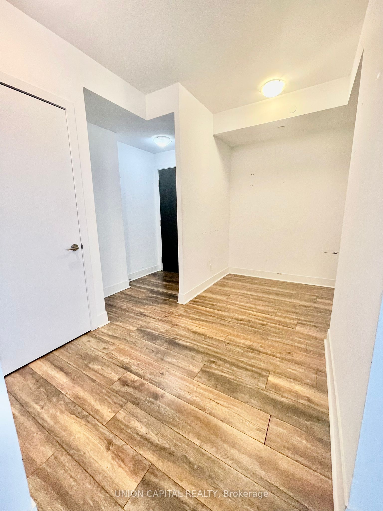 9471 YONGE Street #1201