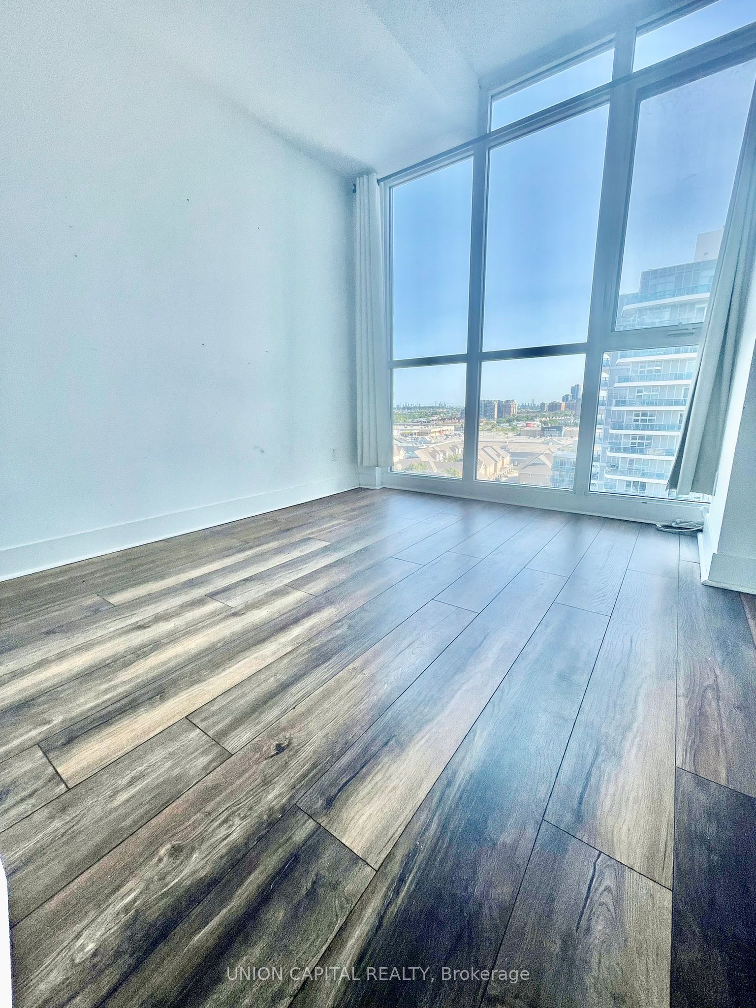 9471 YONGE Street #1201