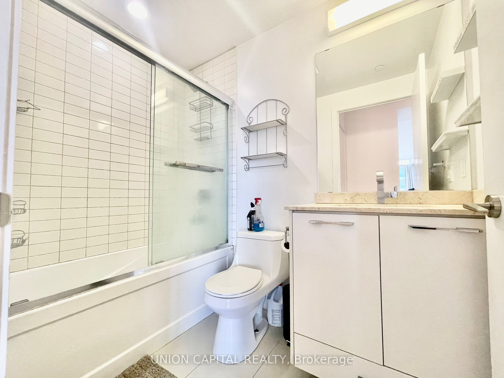 9471 YONGE Street #1201