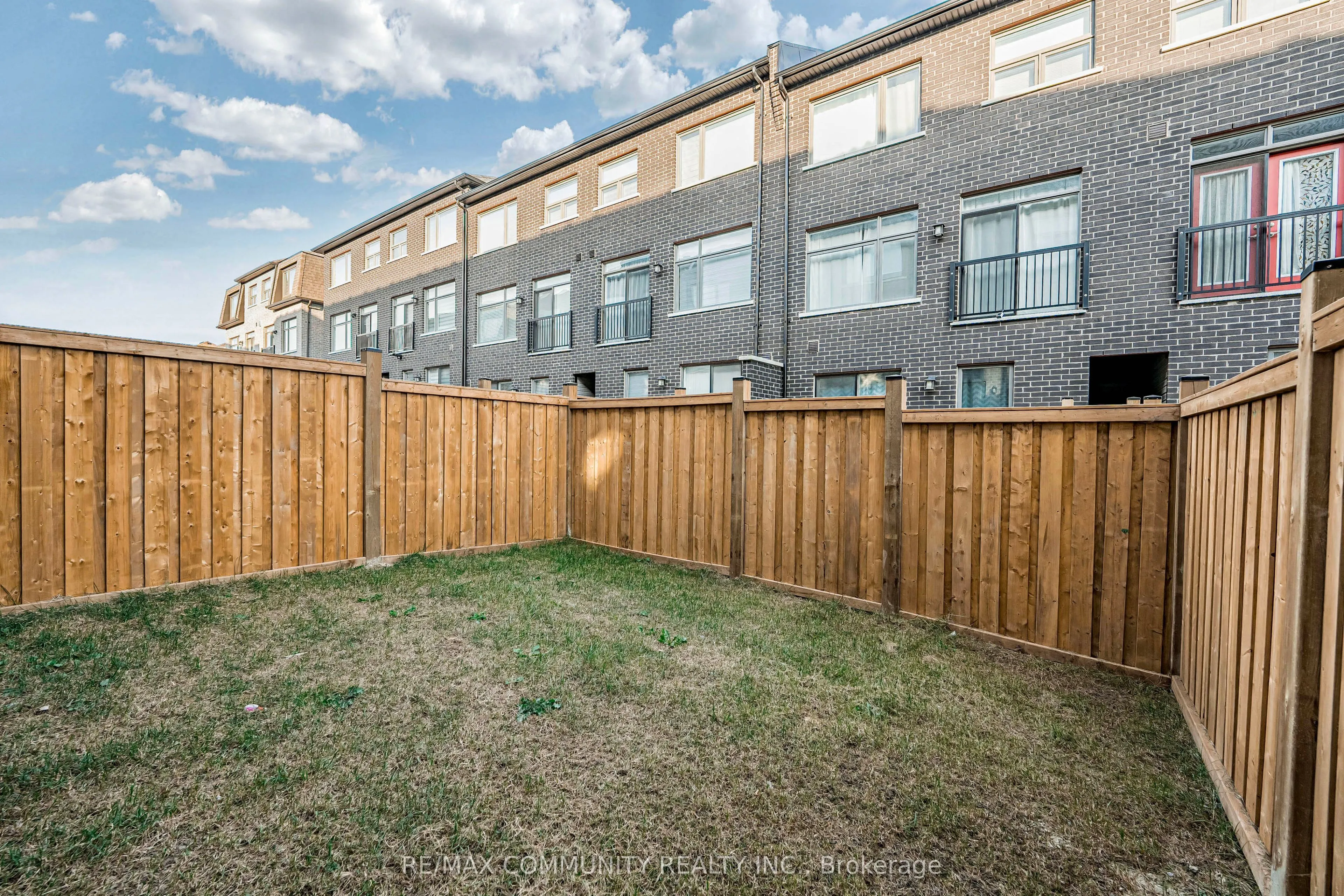 923 Isaac Phillips Way