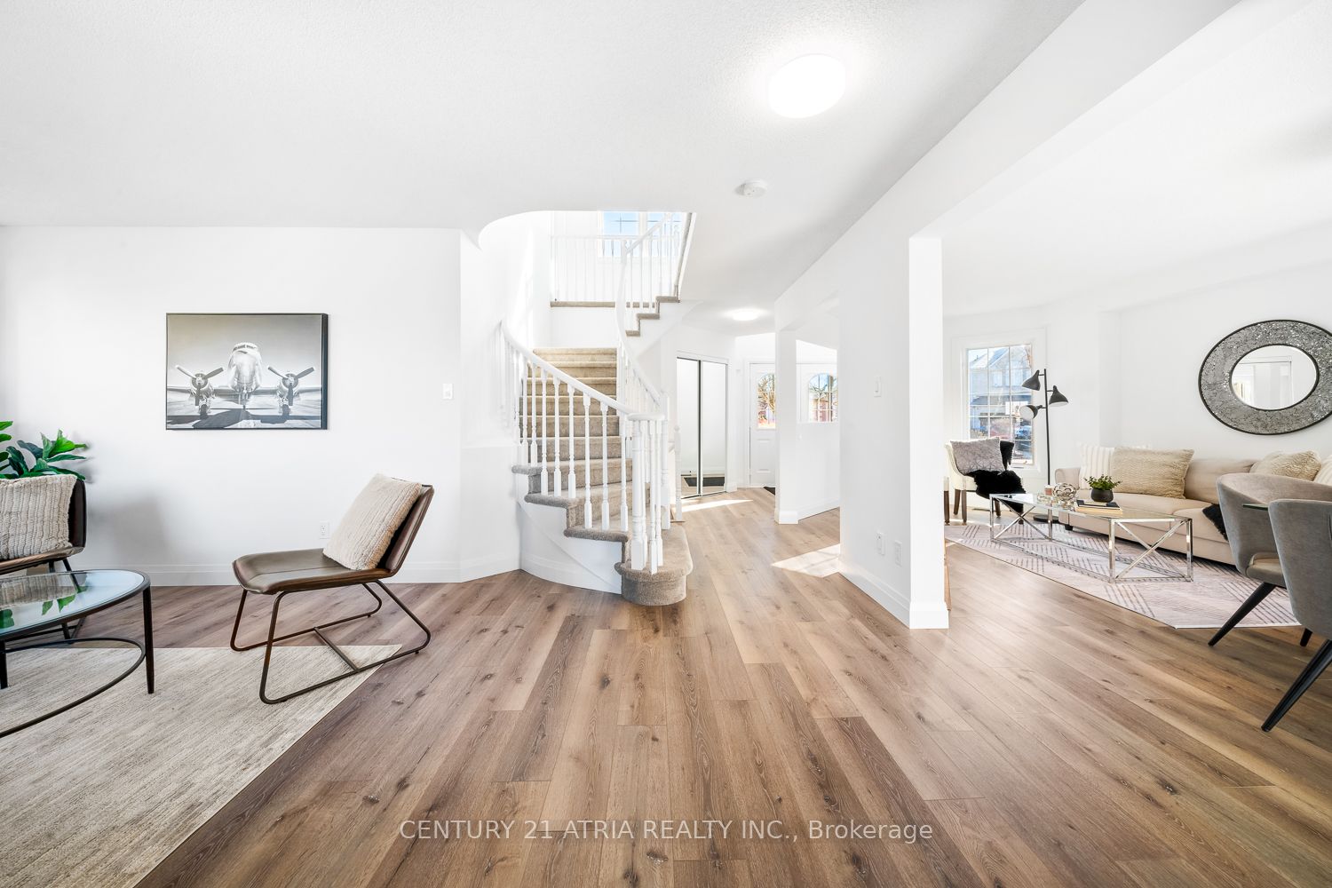 1304 Vincent Crescent