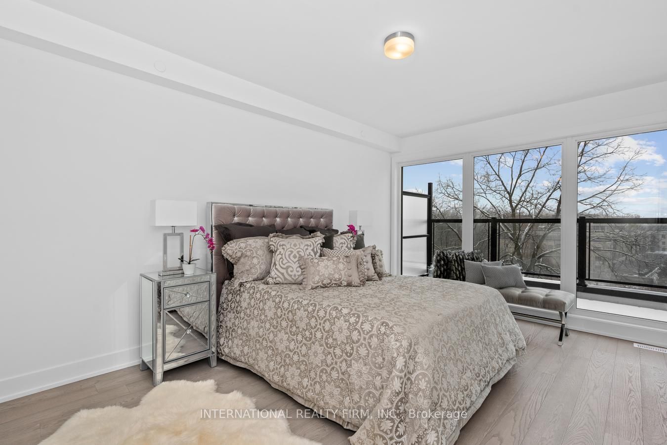 1 Hartman Avenue, #5