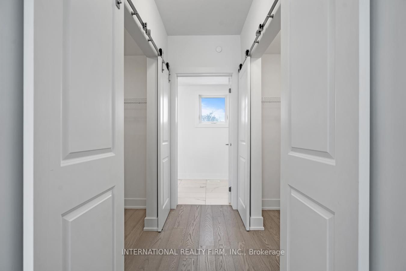 1 Hartman Avenue, #5