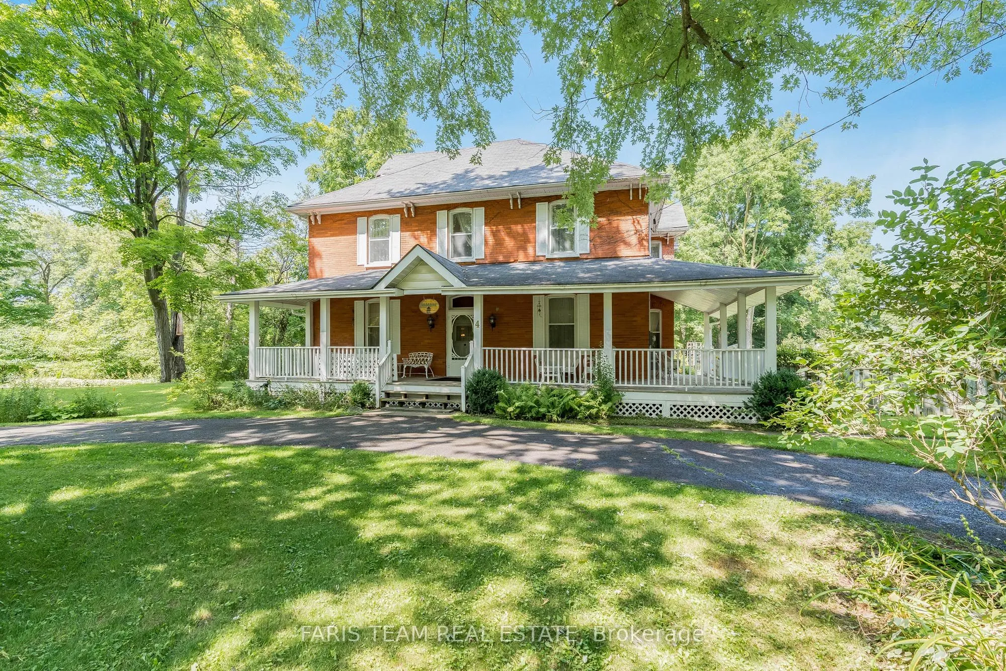 4 Thomas Street