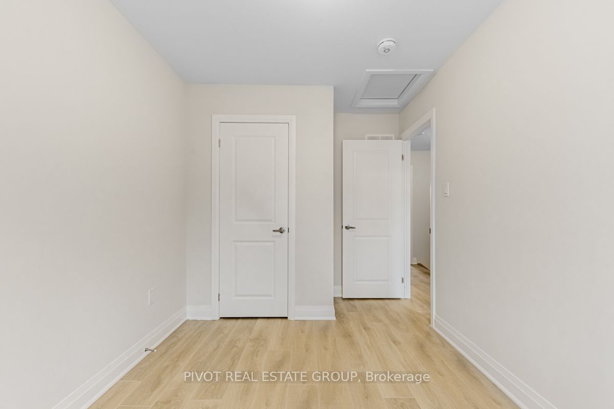 21 Kennisis Way