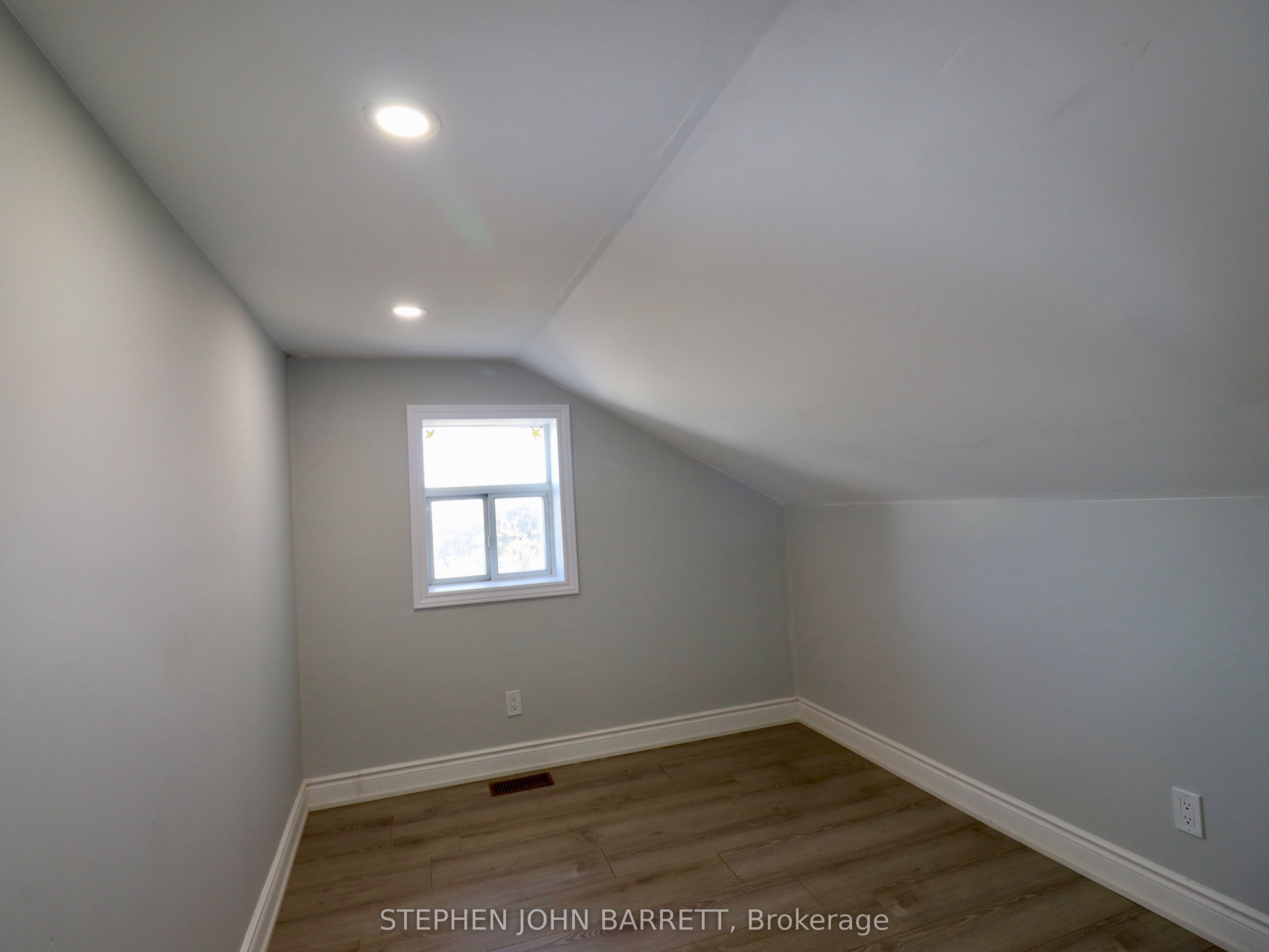 6 Sunkist Road