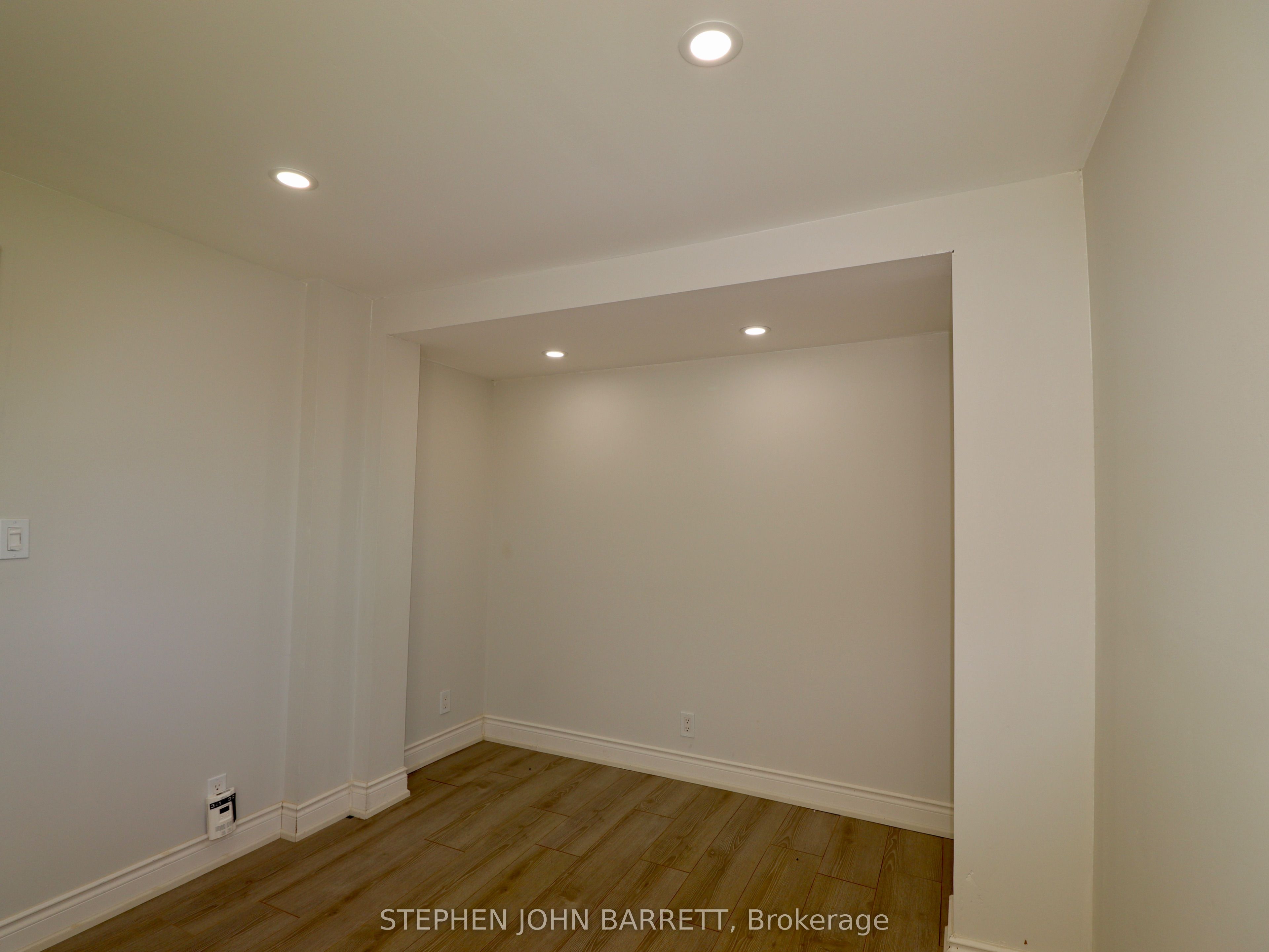 6 Sunkist Road