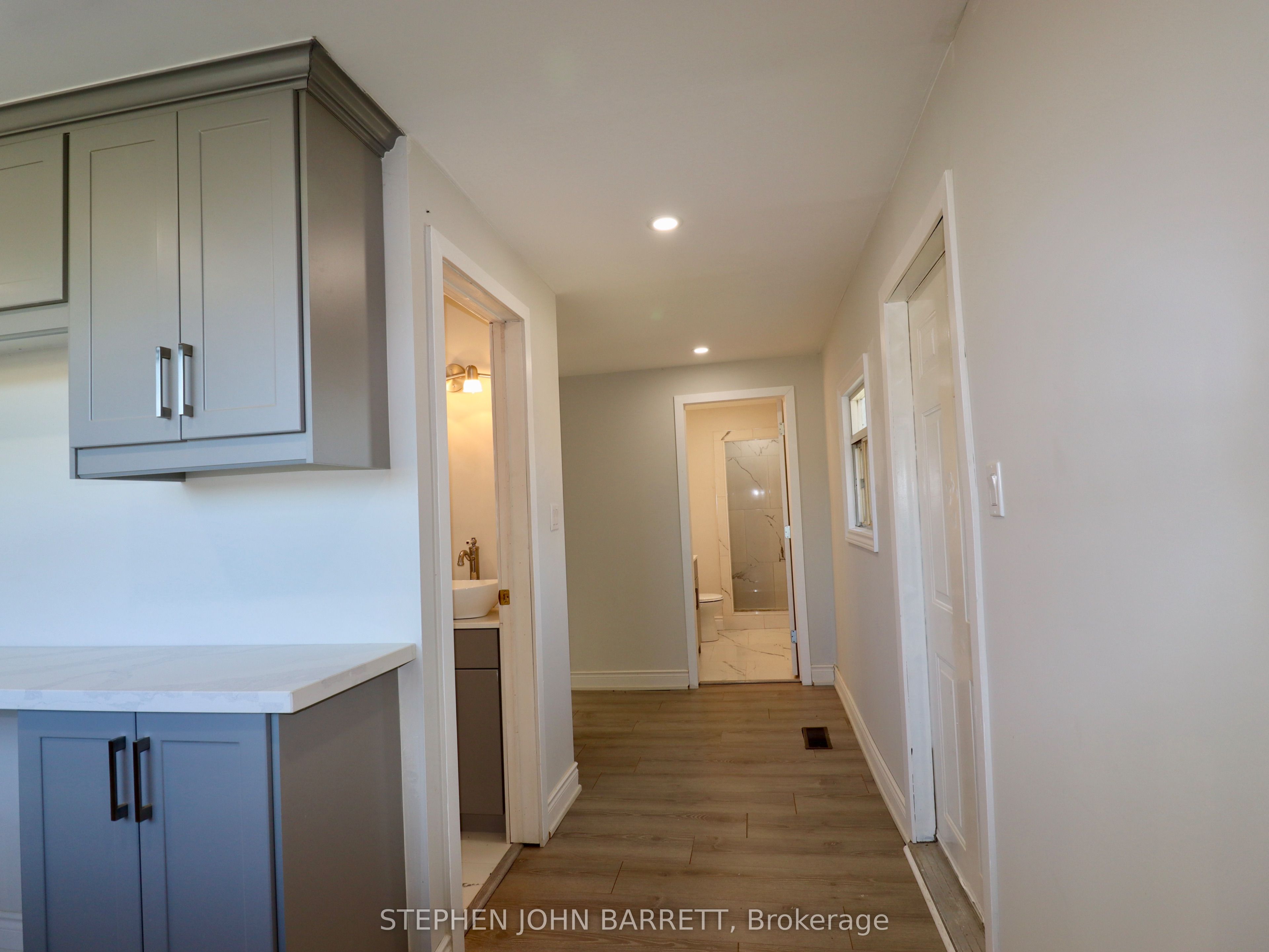 6 Sunkist Road