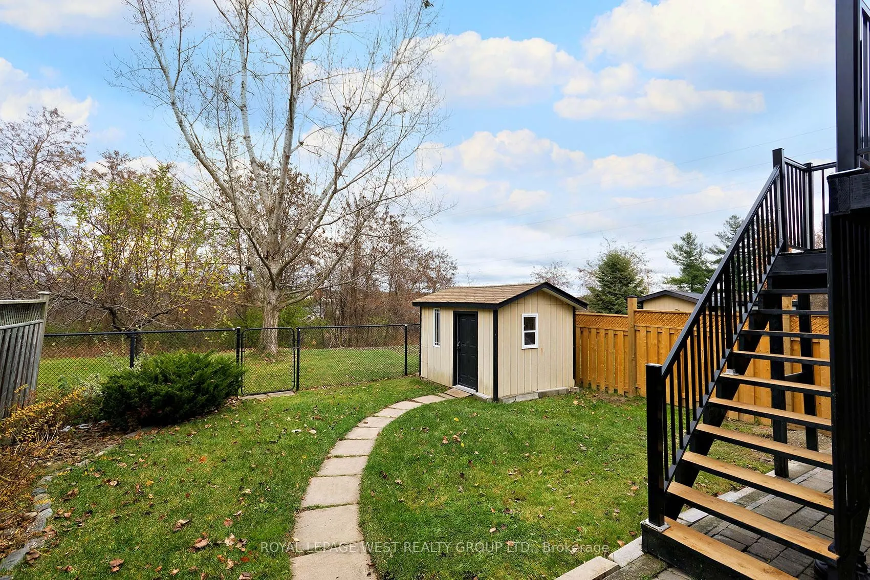 370 Royalpark Way