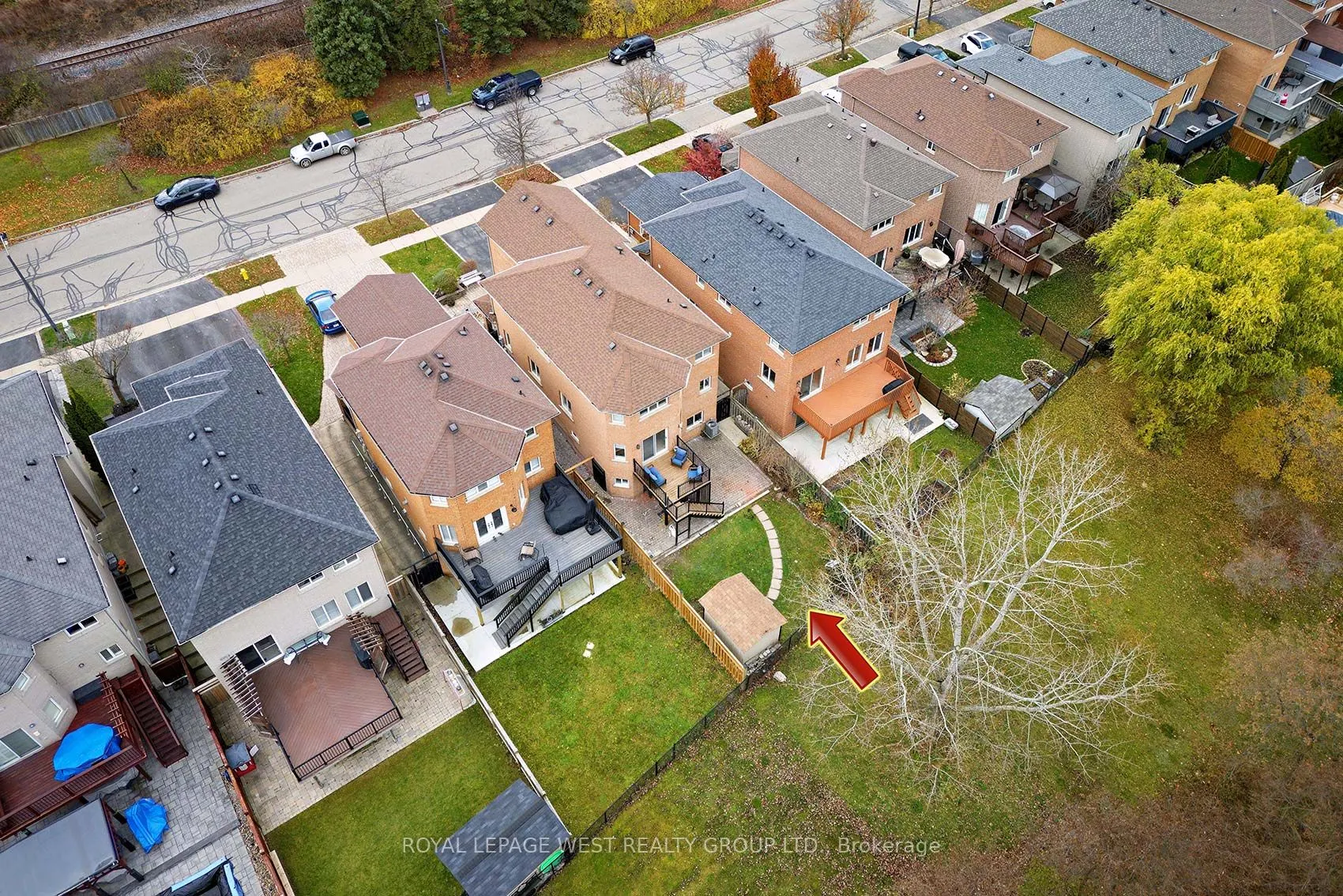370 Royalpark Way